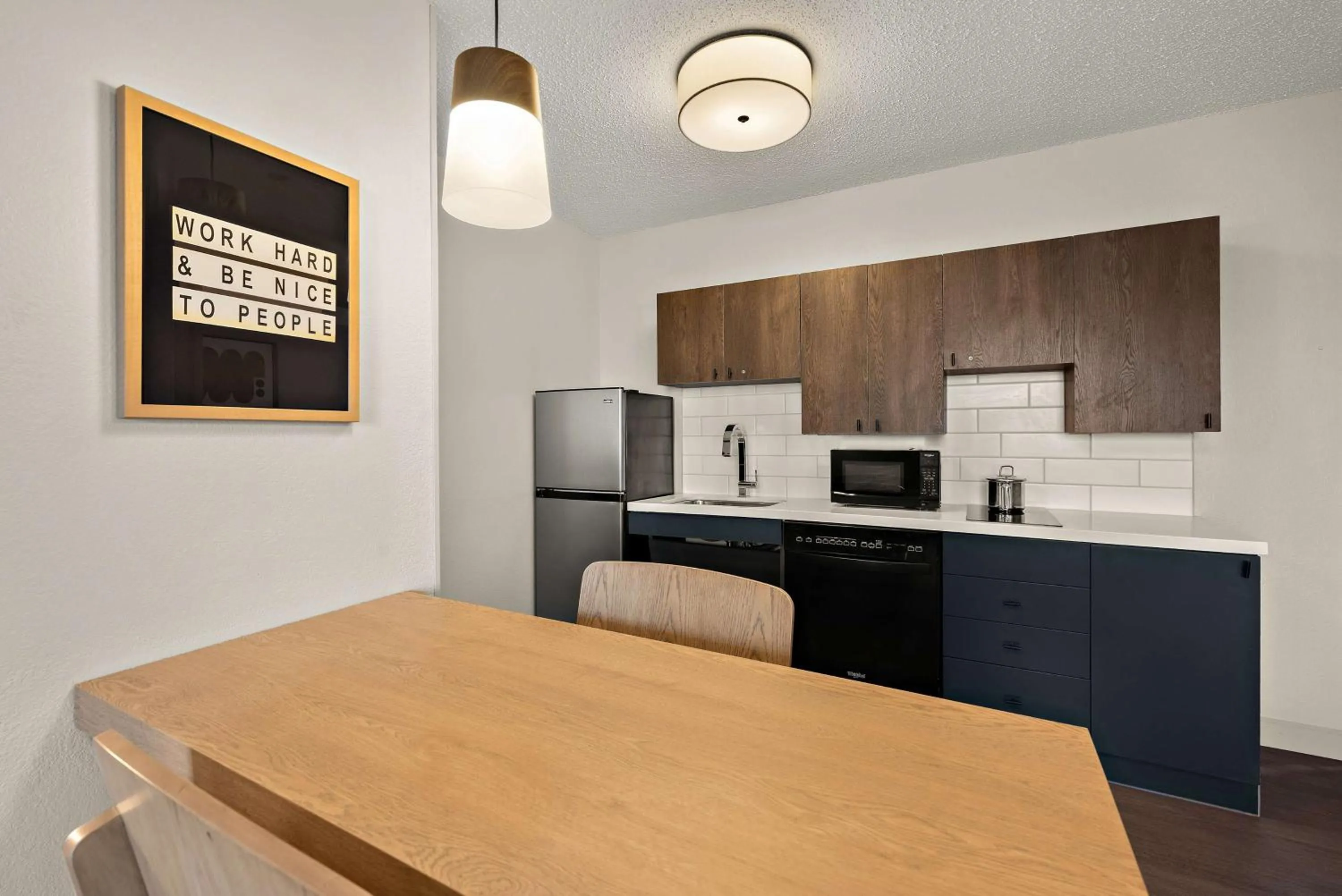 Kitchen or kitchenette in Sonesta Simply Suites Jersey City