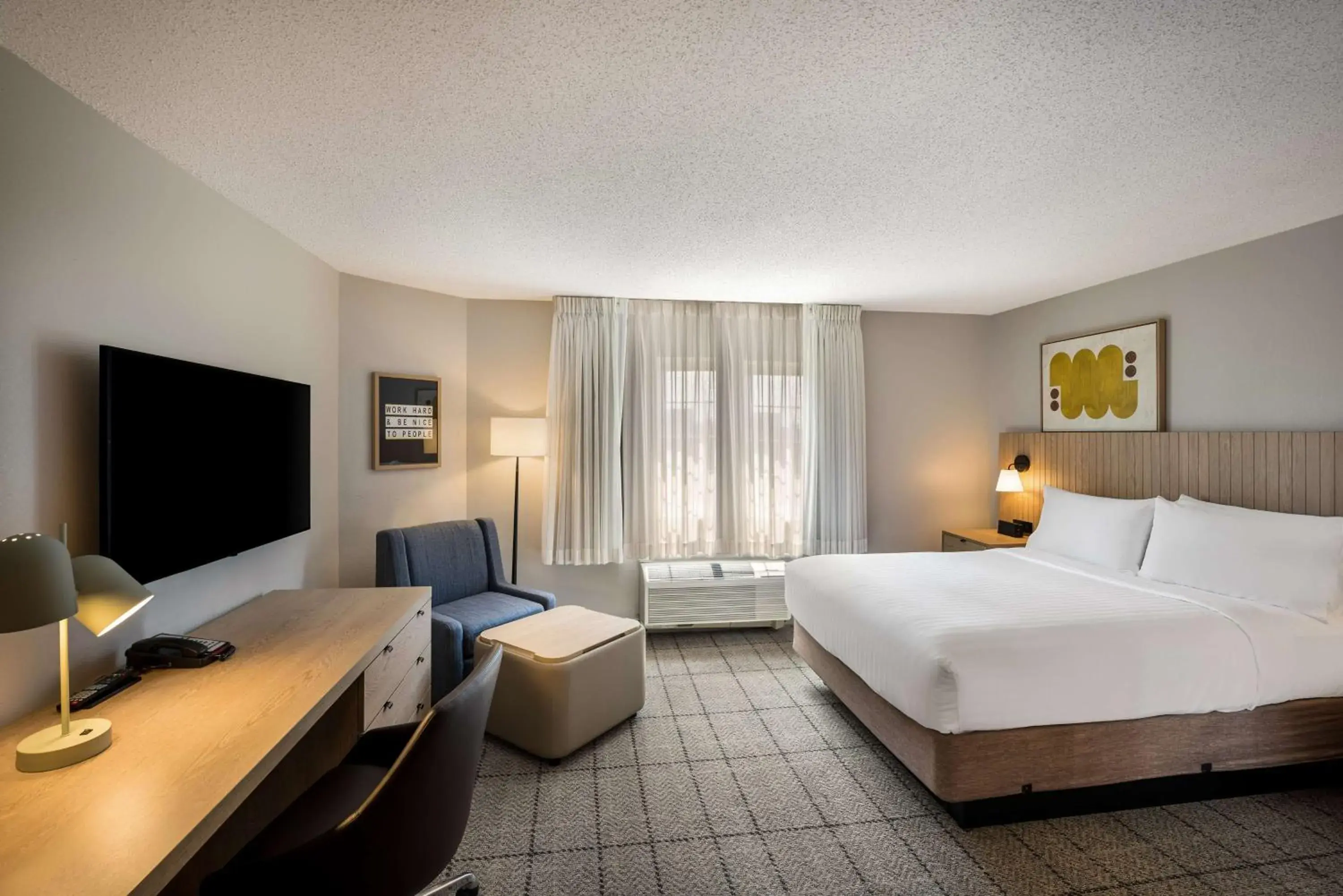 Photo of the whole room, Bed in Sonesta Simply Suites Jersey City Photo of the whole room, Bed in Sonesta Simply Suites Jersey City