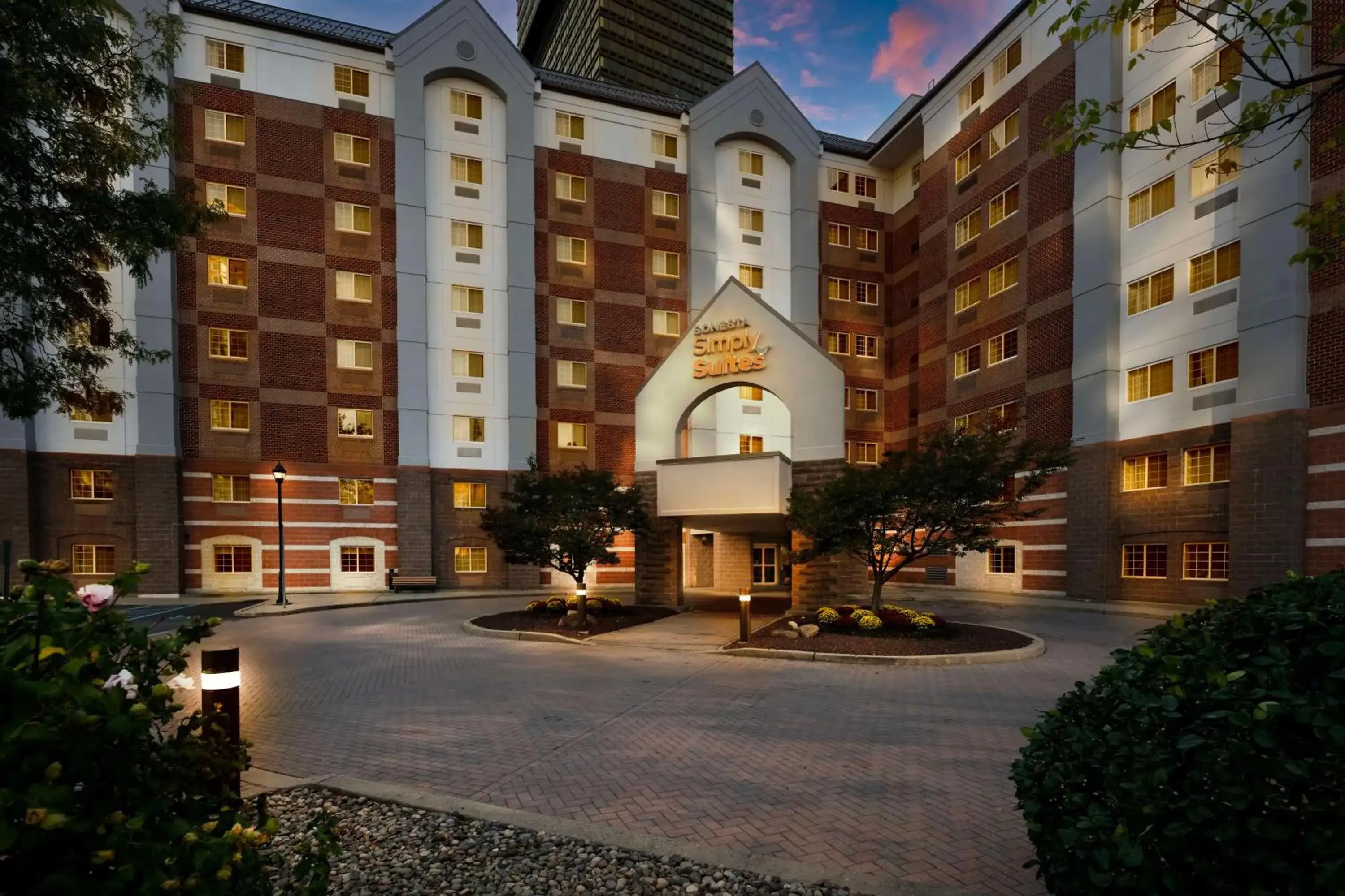 Property building in Sonesta Simply Suites Jersey City Property building in Sonesta Simply Suites Jersey City