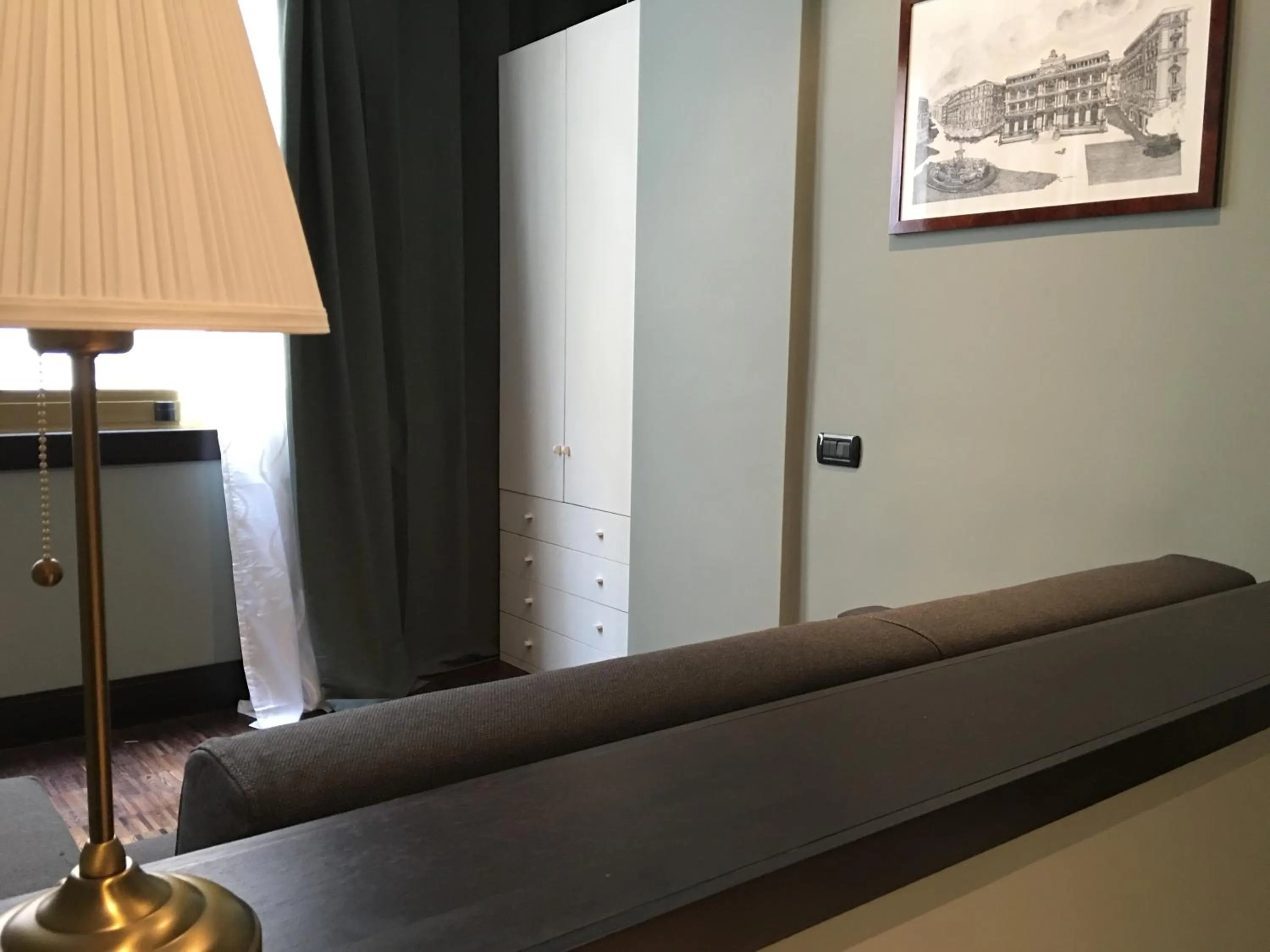 Living room in Two Sisters Suites