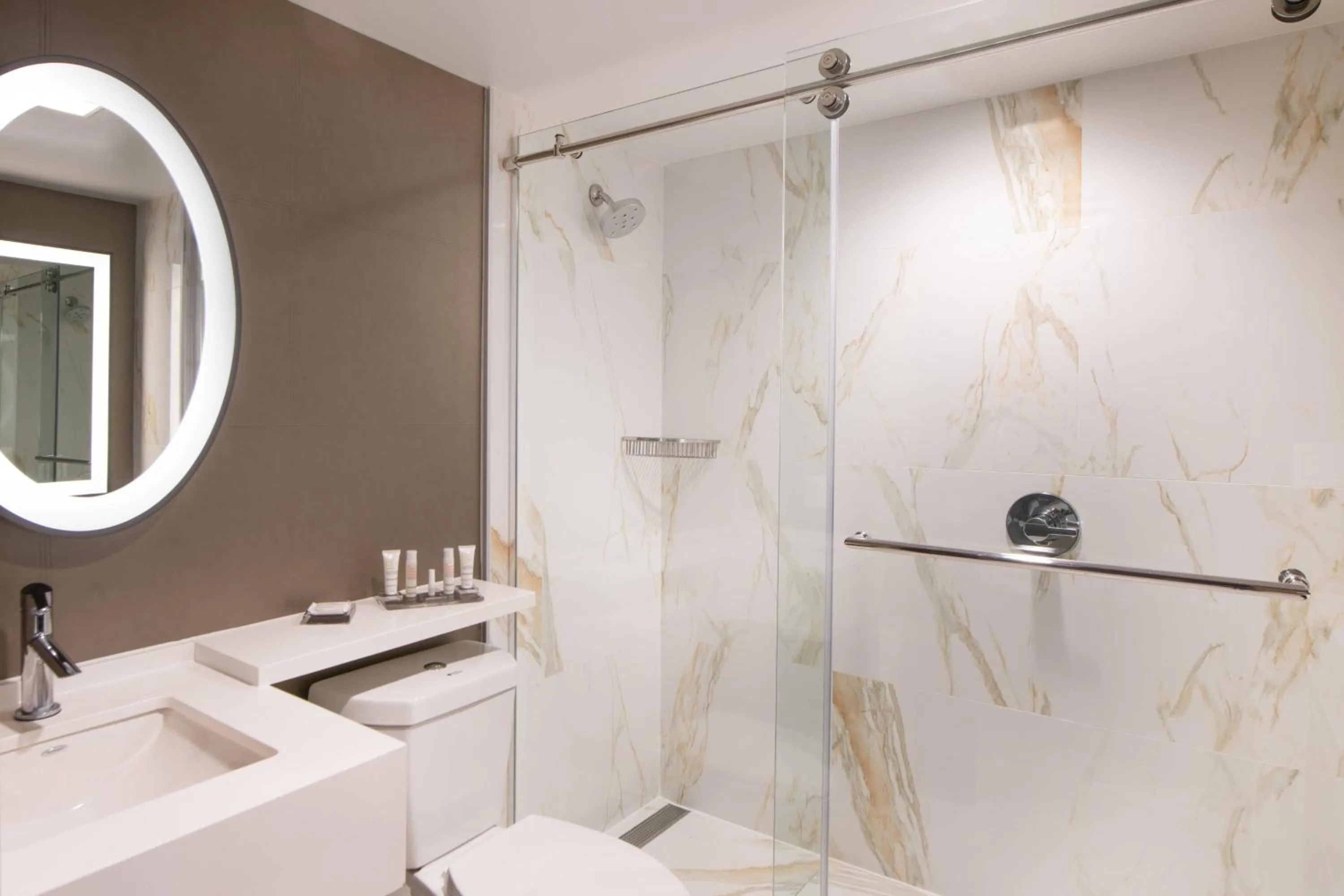 Bathroom in Beverly Hills Marriott