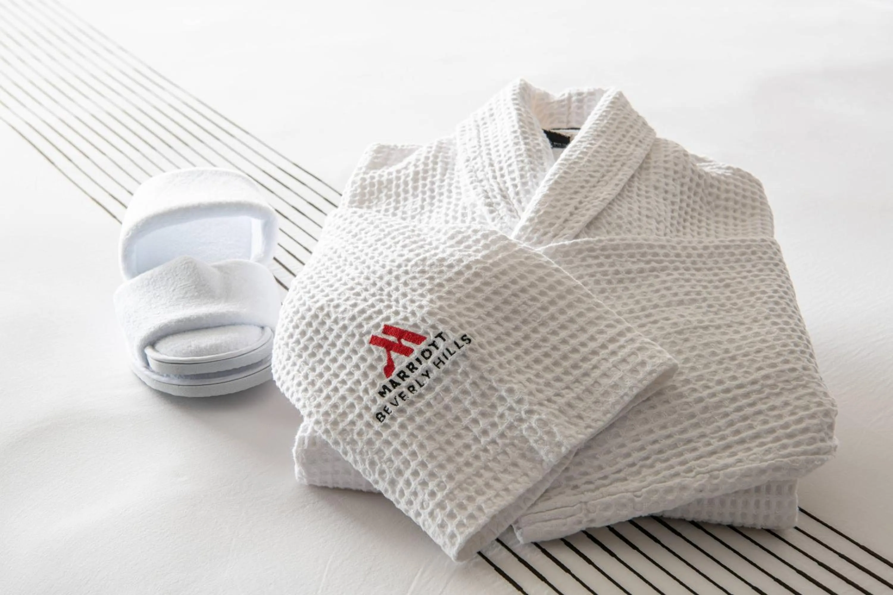 Photo of the whole room in Beverly Hills Marriott