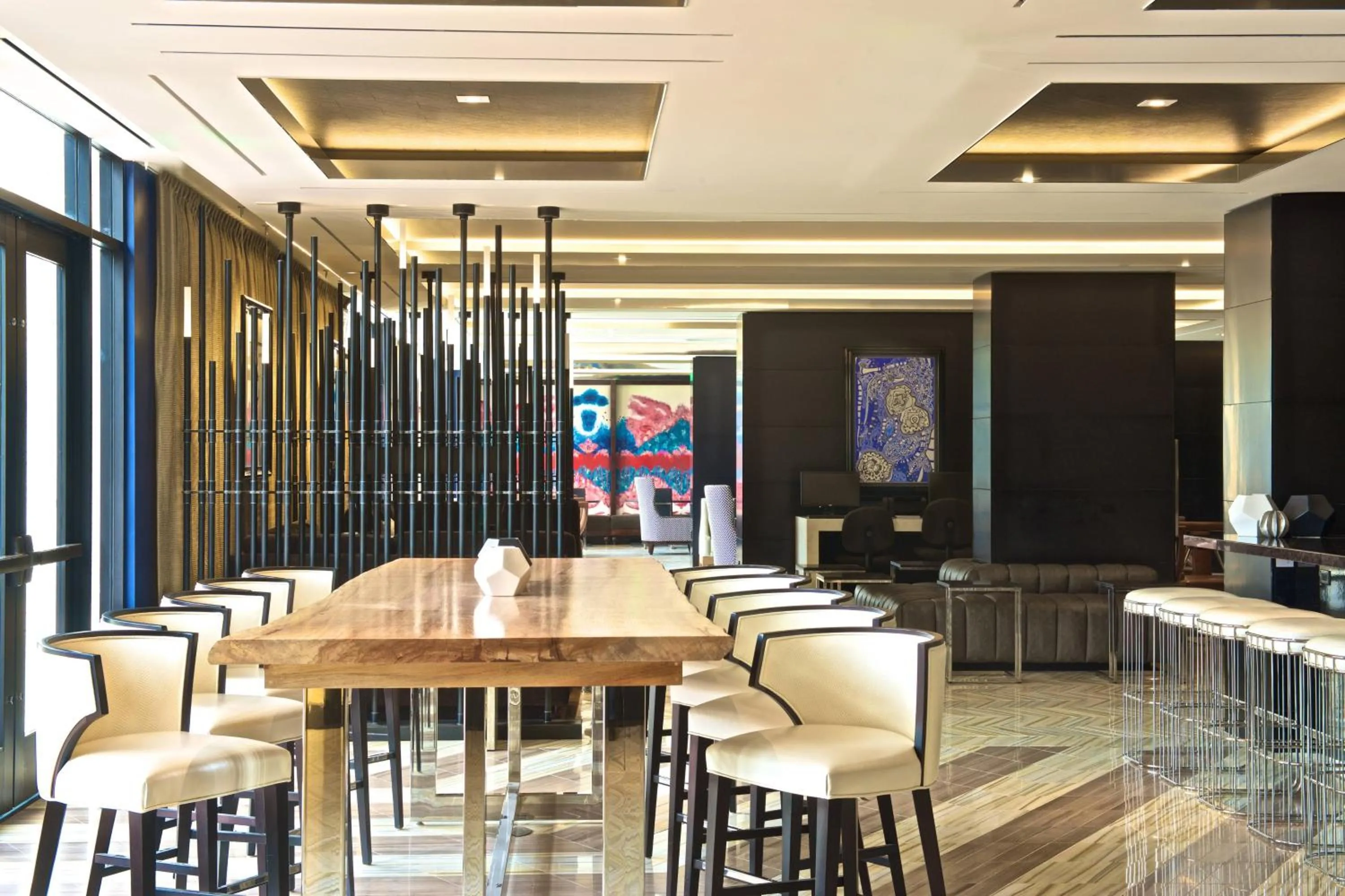 Lounge or bar in Beverly Hills Marriott