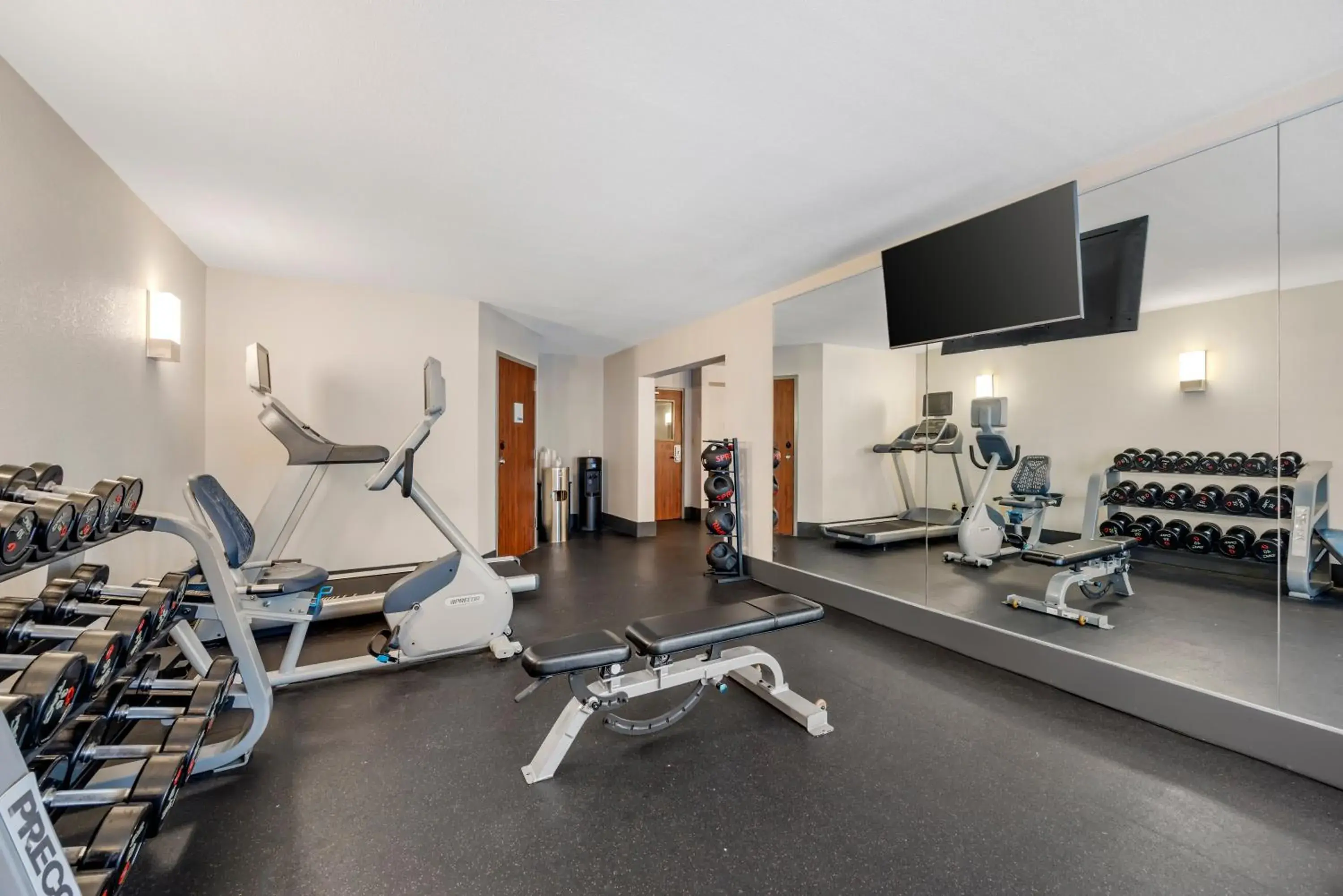 Fitness centre/facilities in Holiday Inn Express & Suites Nashville Southeast - Antioch by IHG Fitness centre/facilities in Holiday Inn Express & Suites Nashville Southeast - Antioch by IHG