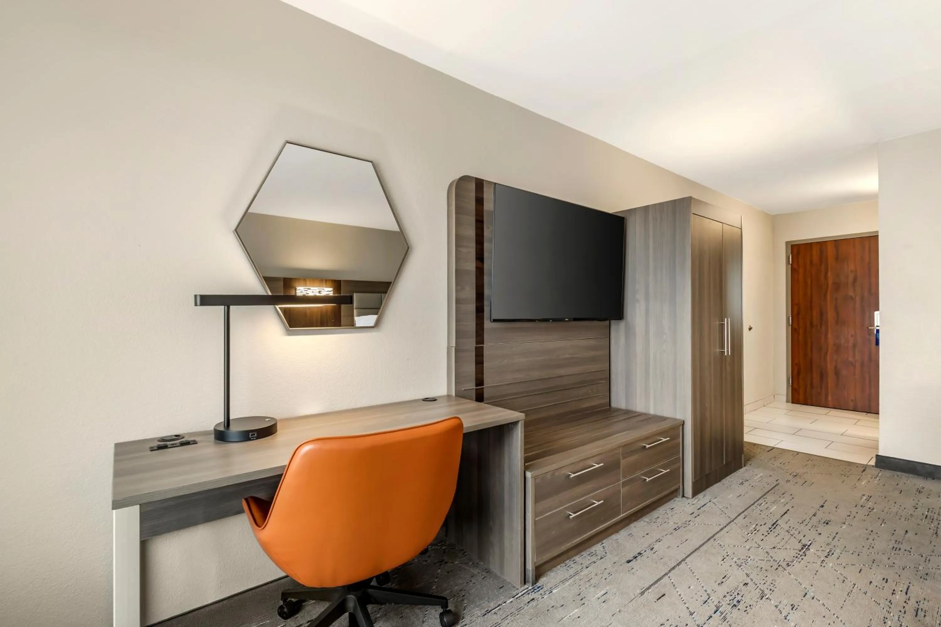 Holiday Inn Express & Suites Nashville Southeast - Antioch by IHG