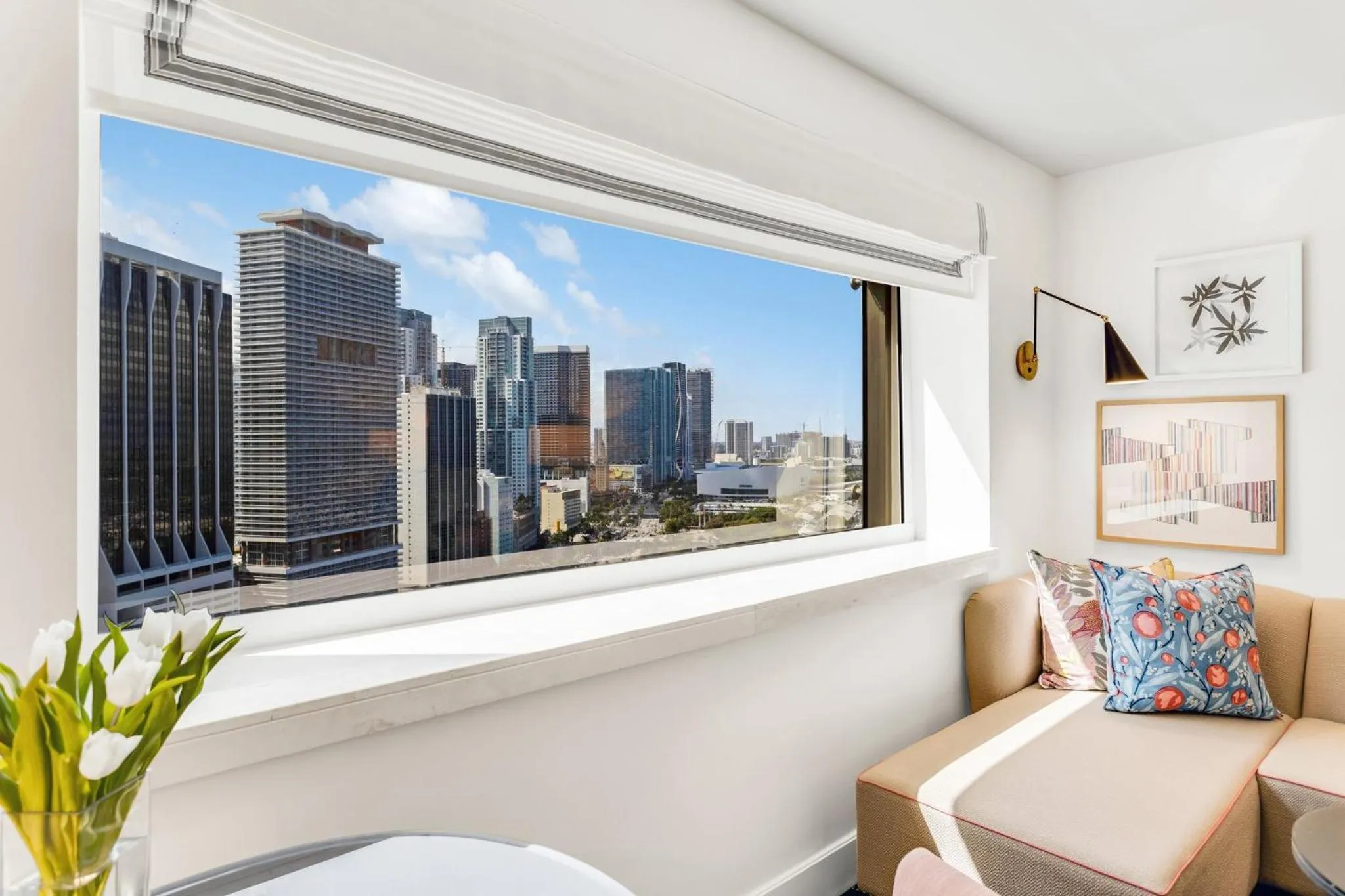 Photo of the whole room in InterContinental Miami by IHG