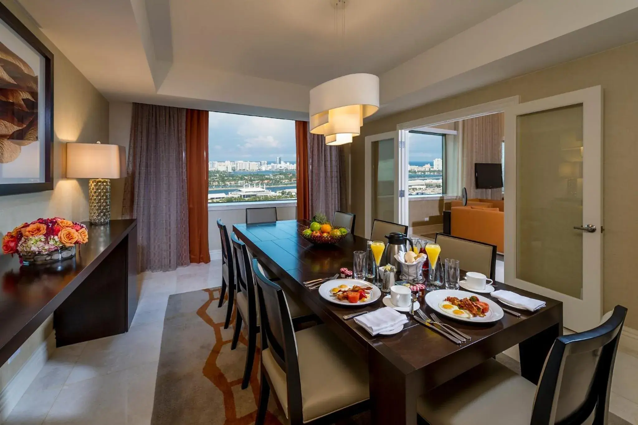 Photo of the whole room in InterContinental Miami by IHG Photo of the whole room in InterContinental Miami by IHG