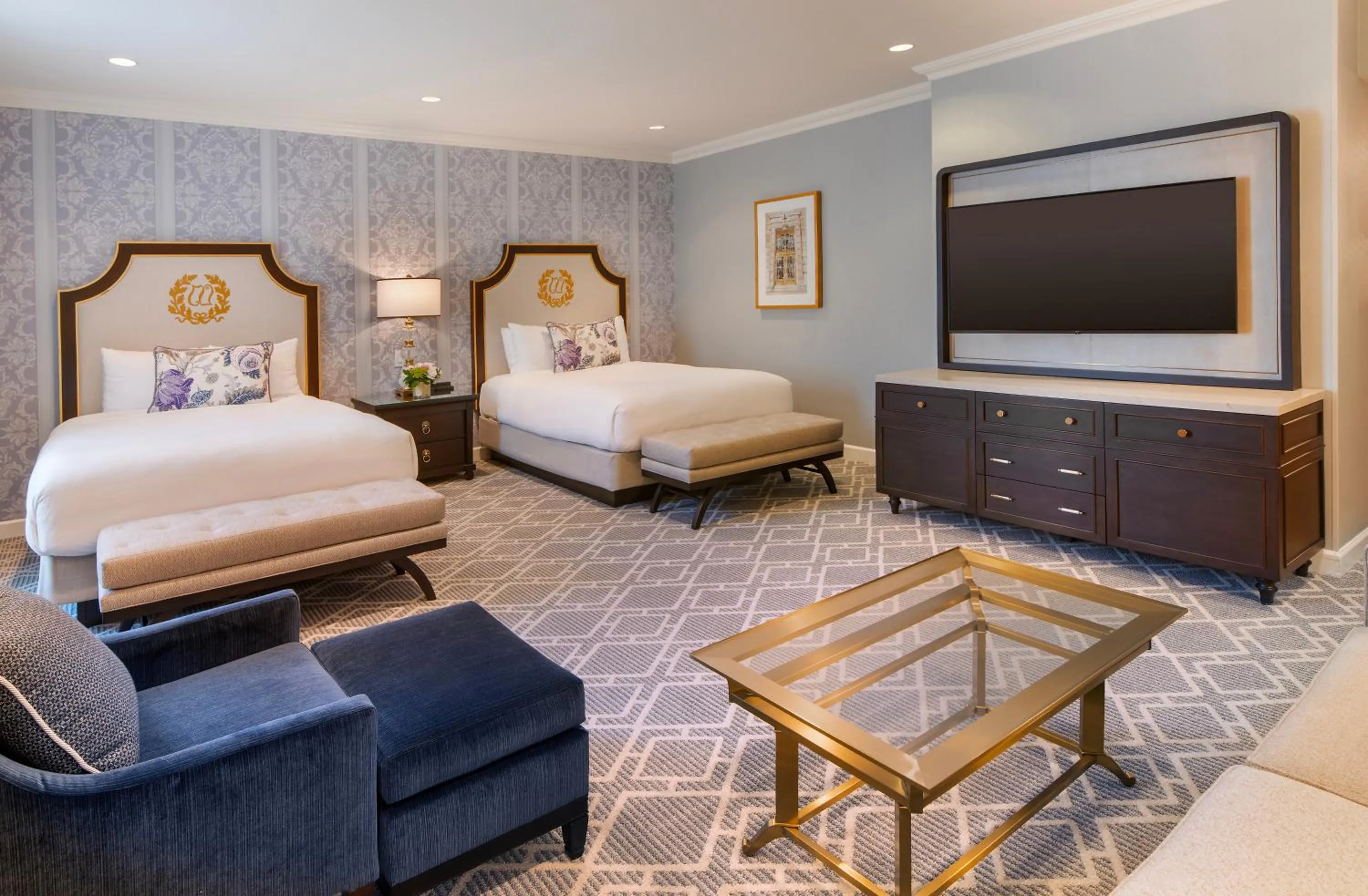 Bed in Willard InterContinental Washington by IHG