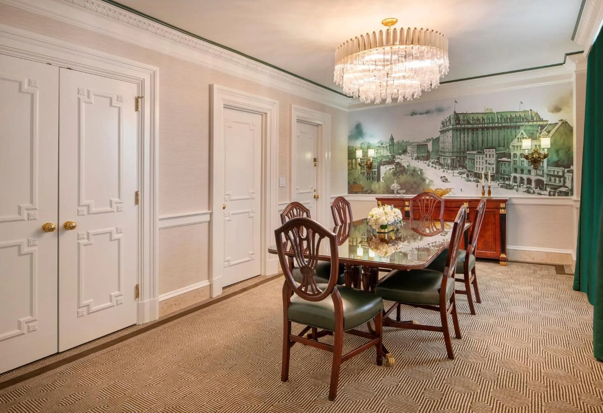 Photo of the whole room in Willard InterContinental Washington by IHG