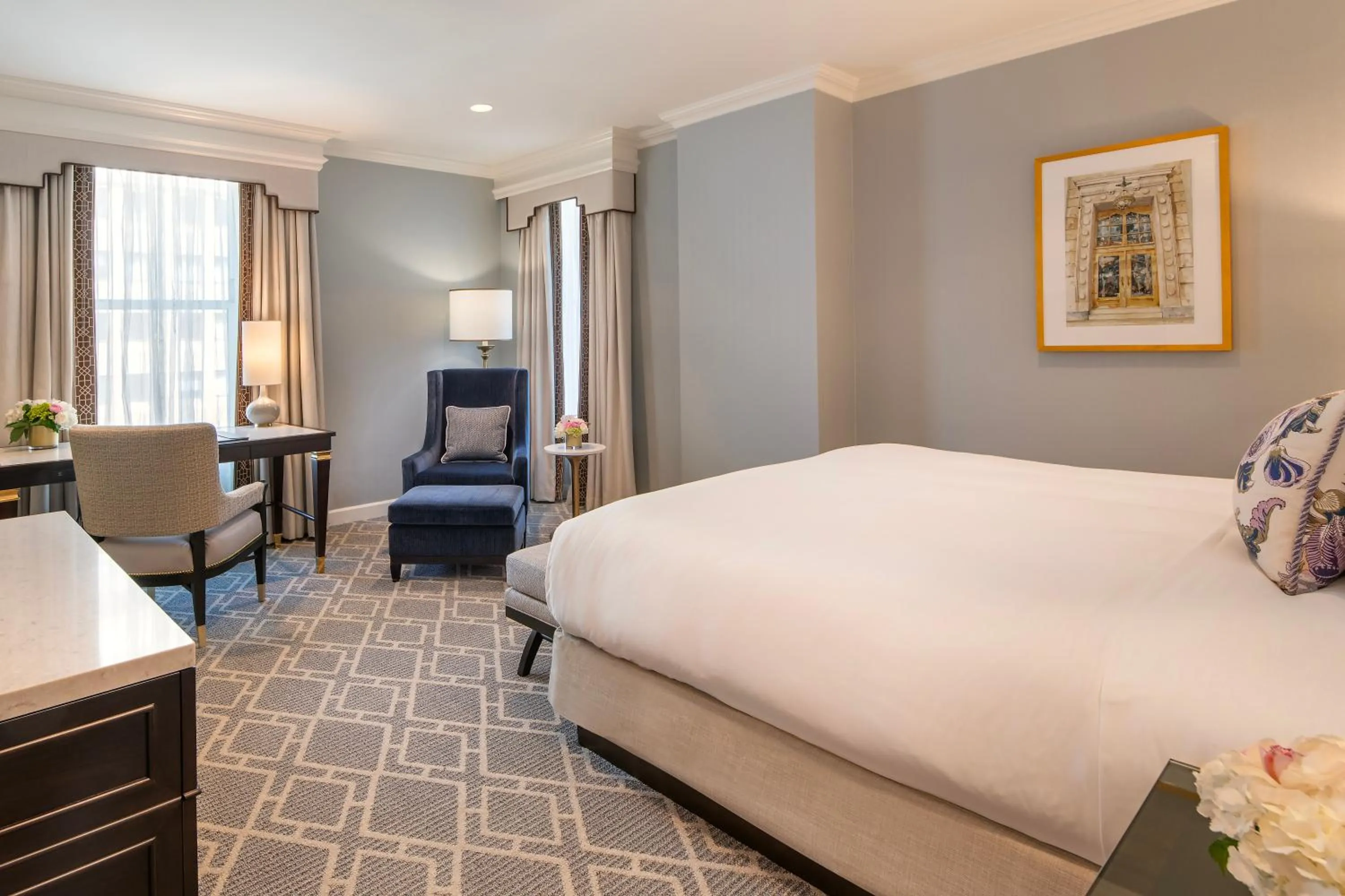 Bed in Willard InterContinental Washington by IHG