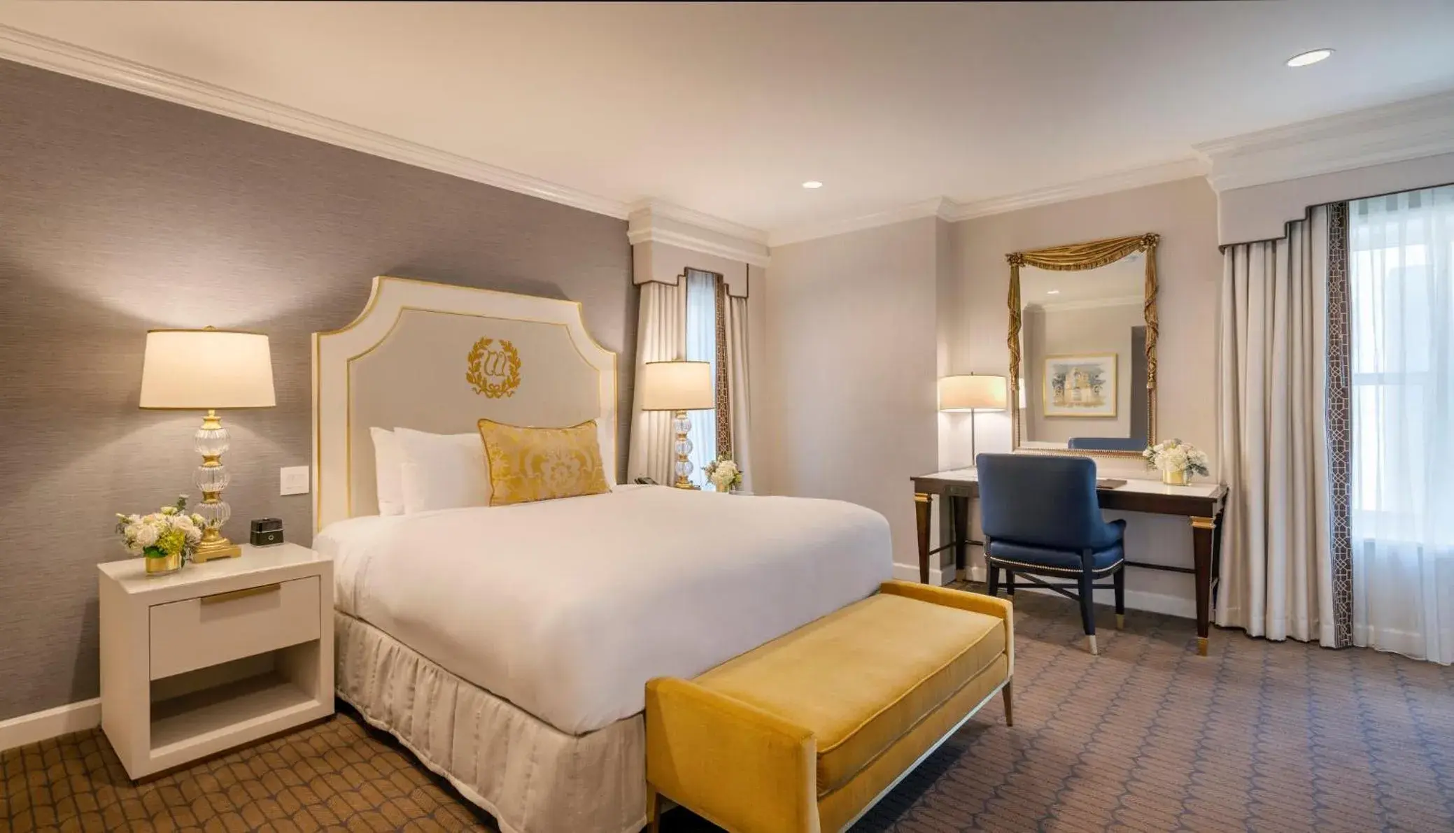 Photo of the whole room, Bed in Willard InterContinental Washington by IHG Photo of the whole room, Bed in Willard InterContinental Washington by IHG