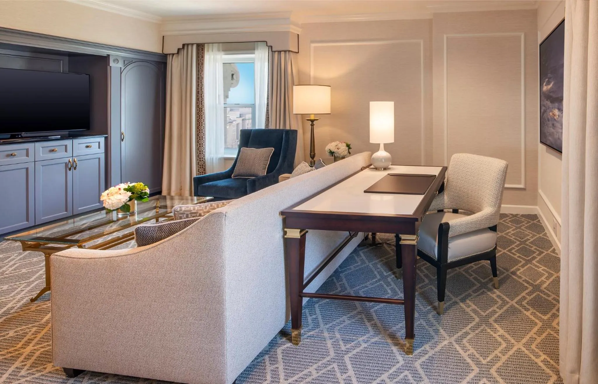 Photo of the whole room in Willard InterContinental Washington by IHG