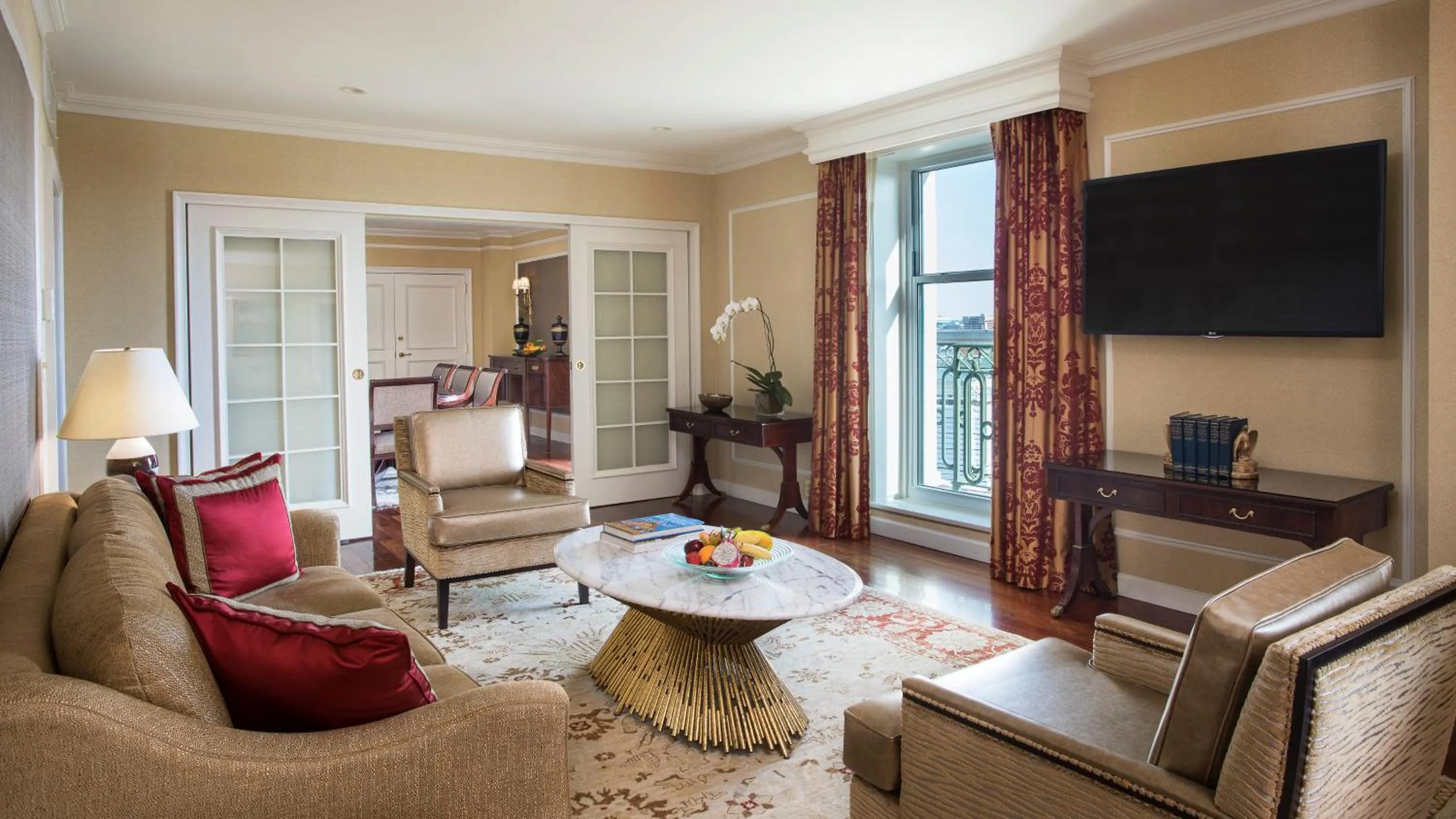 Photo of the whole room in Willard InterContinental Washington by IHG