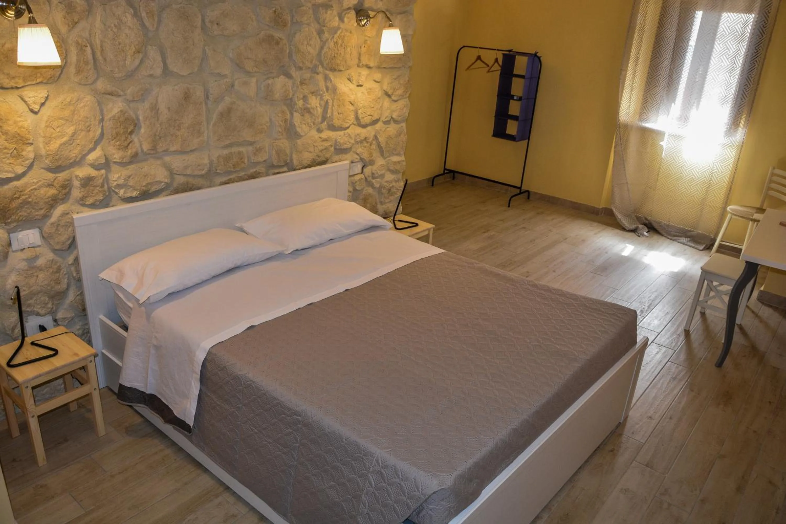 Bedroom, Bed in GarganoMareBorghi ospitalità diffusa