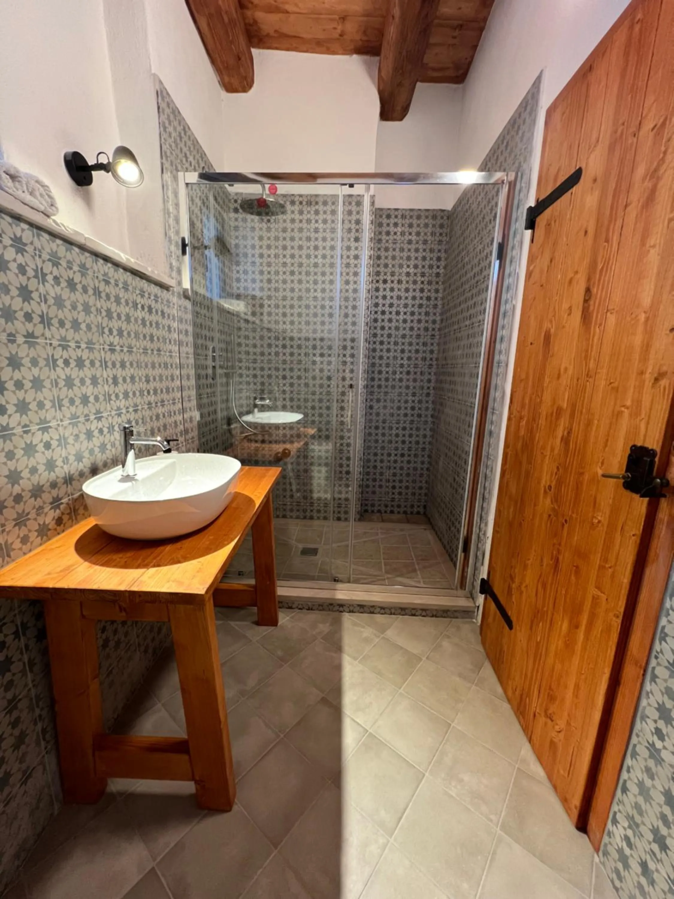 Shower in GarganoMareBorghi ospitalità diffusa