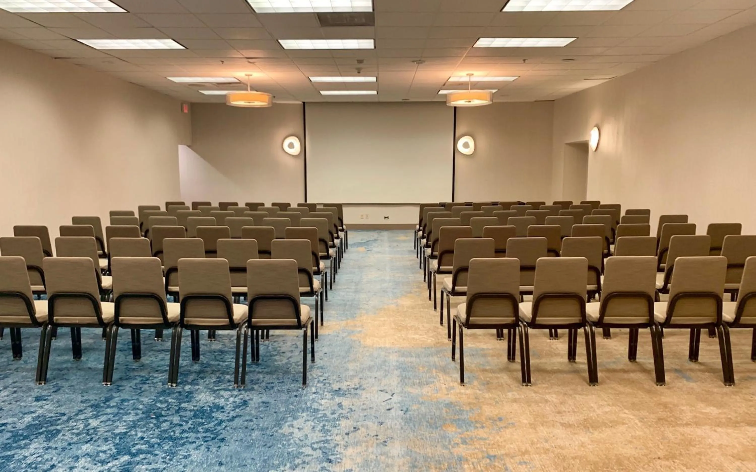 Meeting/conference room in Holiday Inn Los Angeles - LAX Airport by IHG