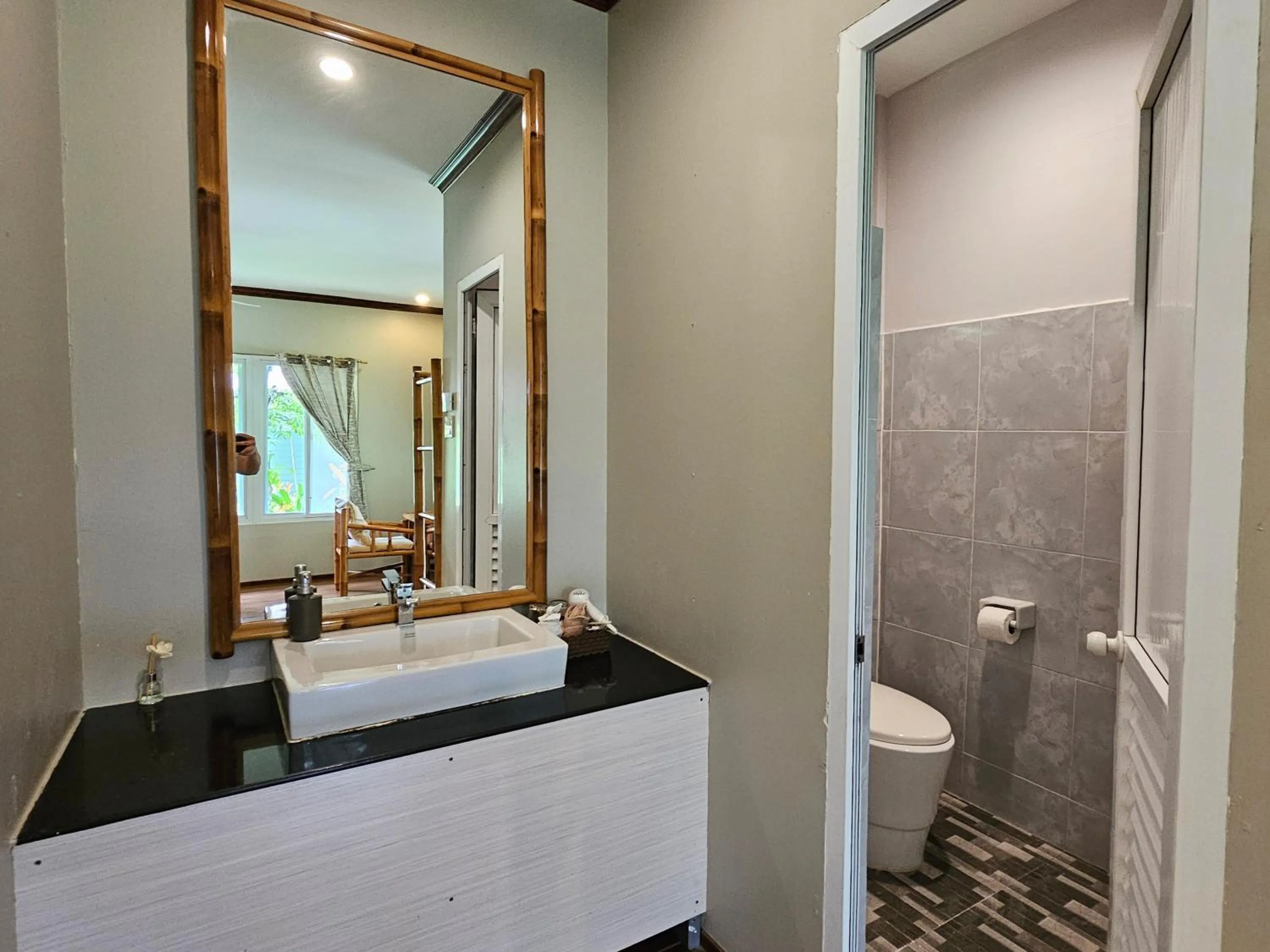 Toilet in Bearlinbungalow