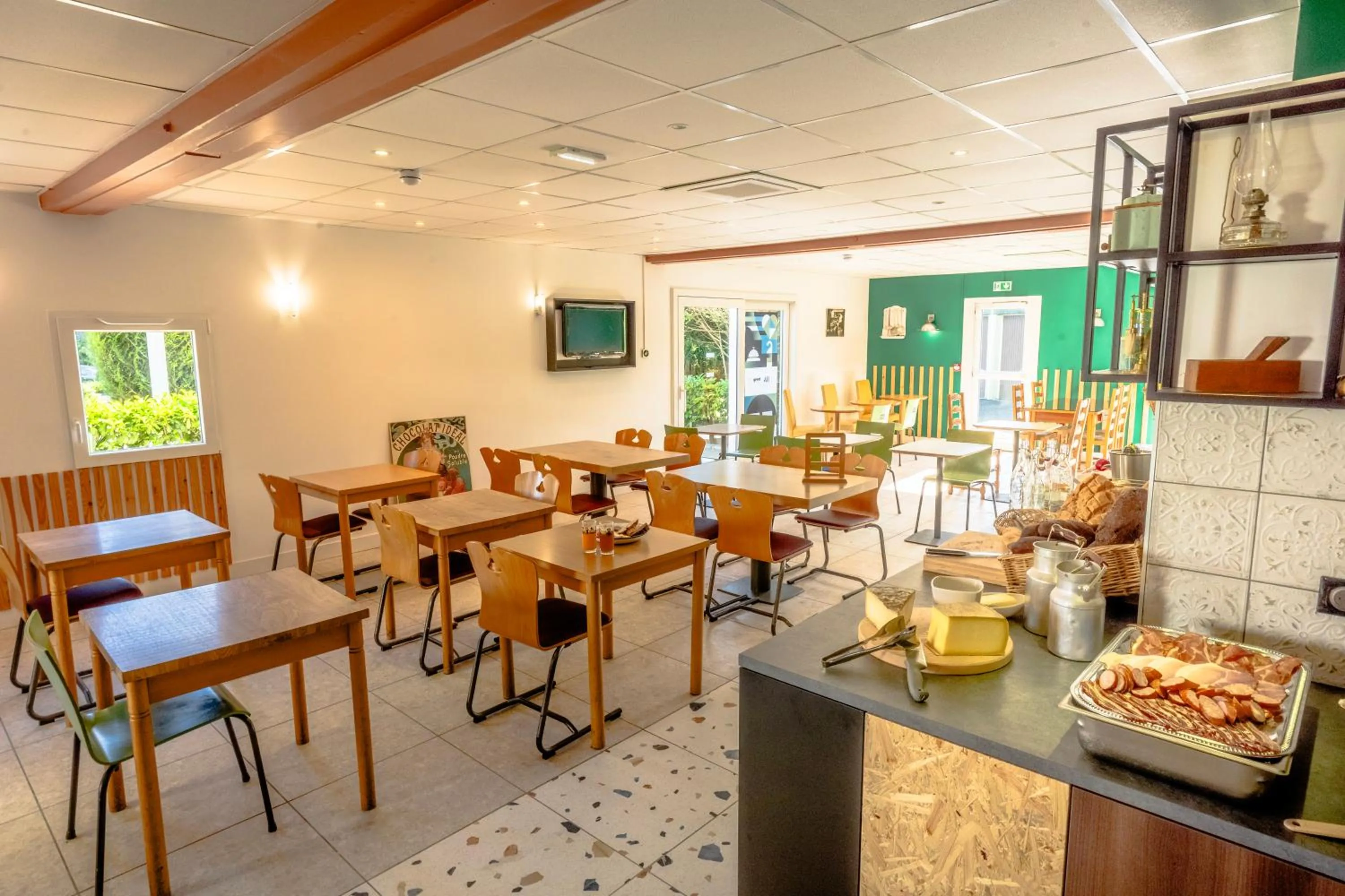 Breakfast, Restaurant/Places to Eat in Hôtel Restaurant Relais Vert - Montbeliard