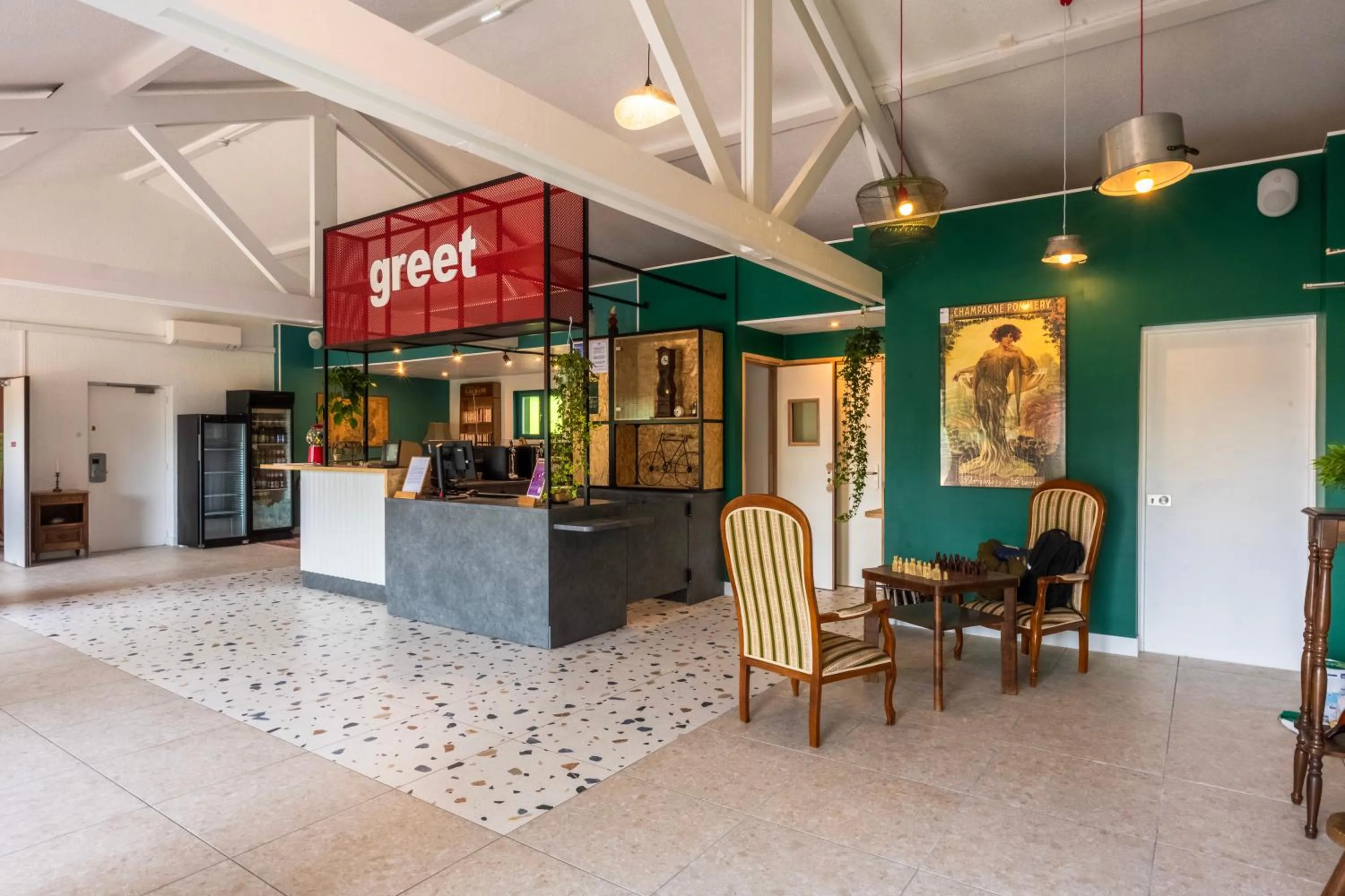 Lobby or reception in Hôtel Restaurant Relais Vert - Montbeliard