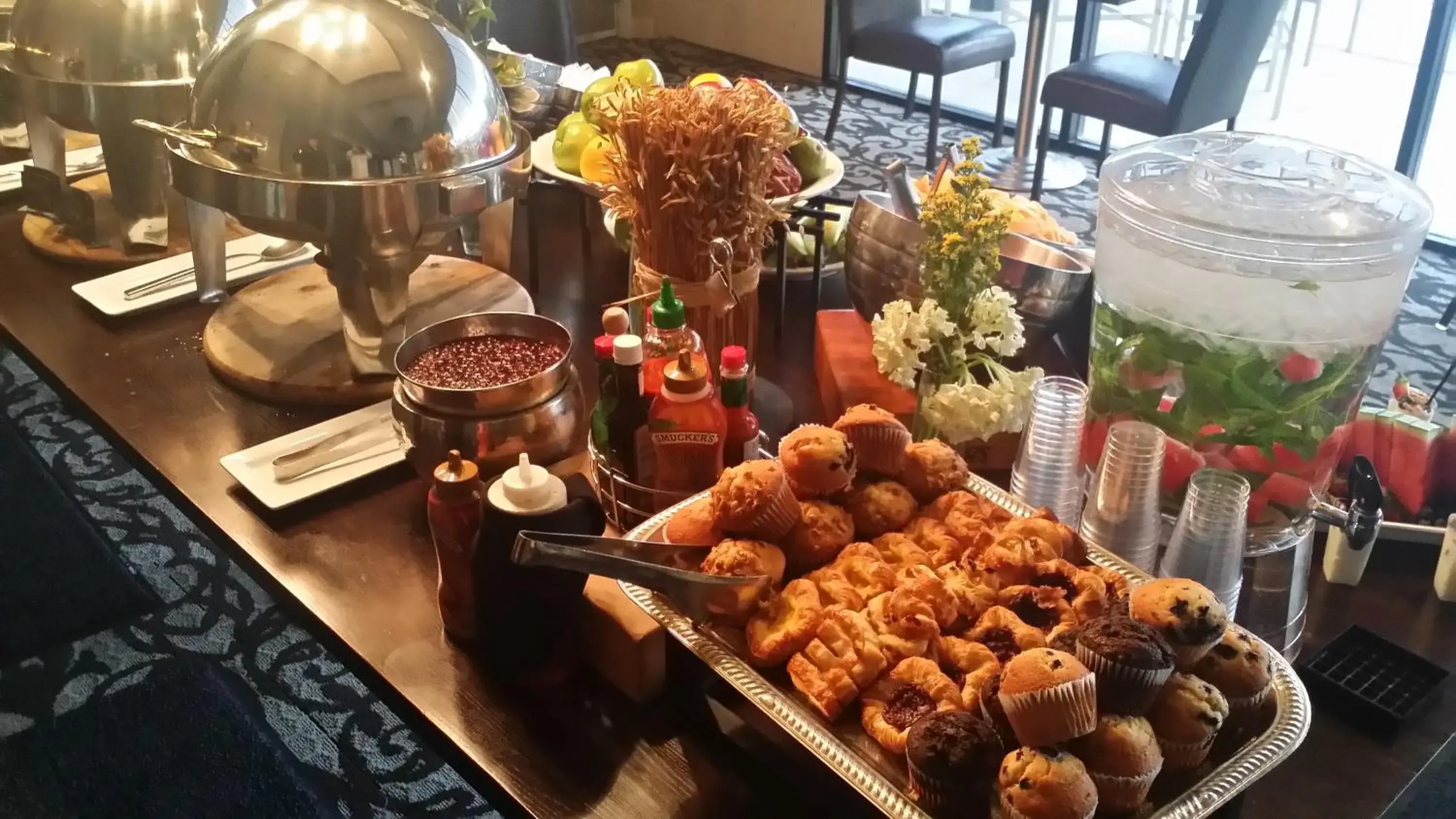 Breakfast in Crowne Plaza Phoenix Airport - PHX by IHG Breakfast in Crowne Plaza Phoenix Airport - PHX by IHG