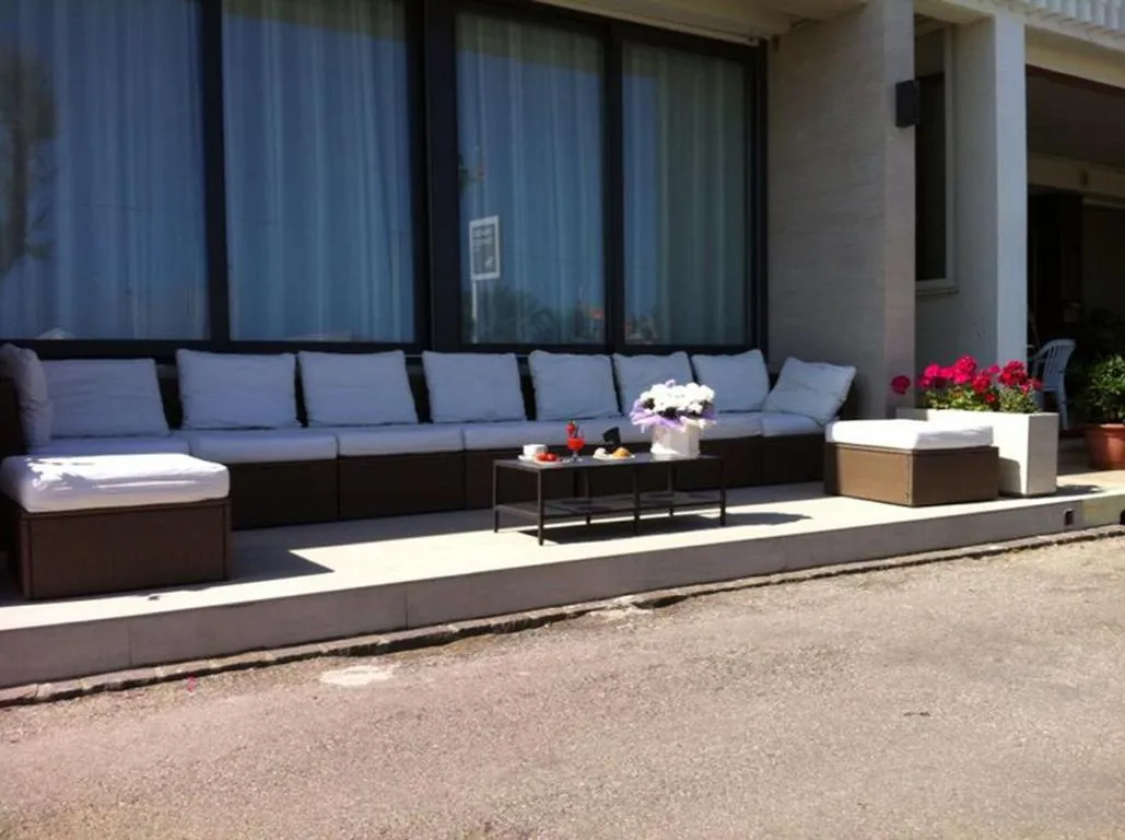 Patio in Hotel Aurora