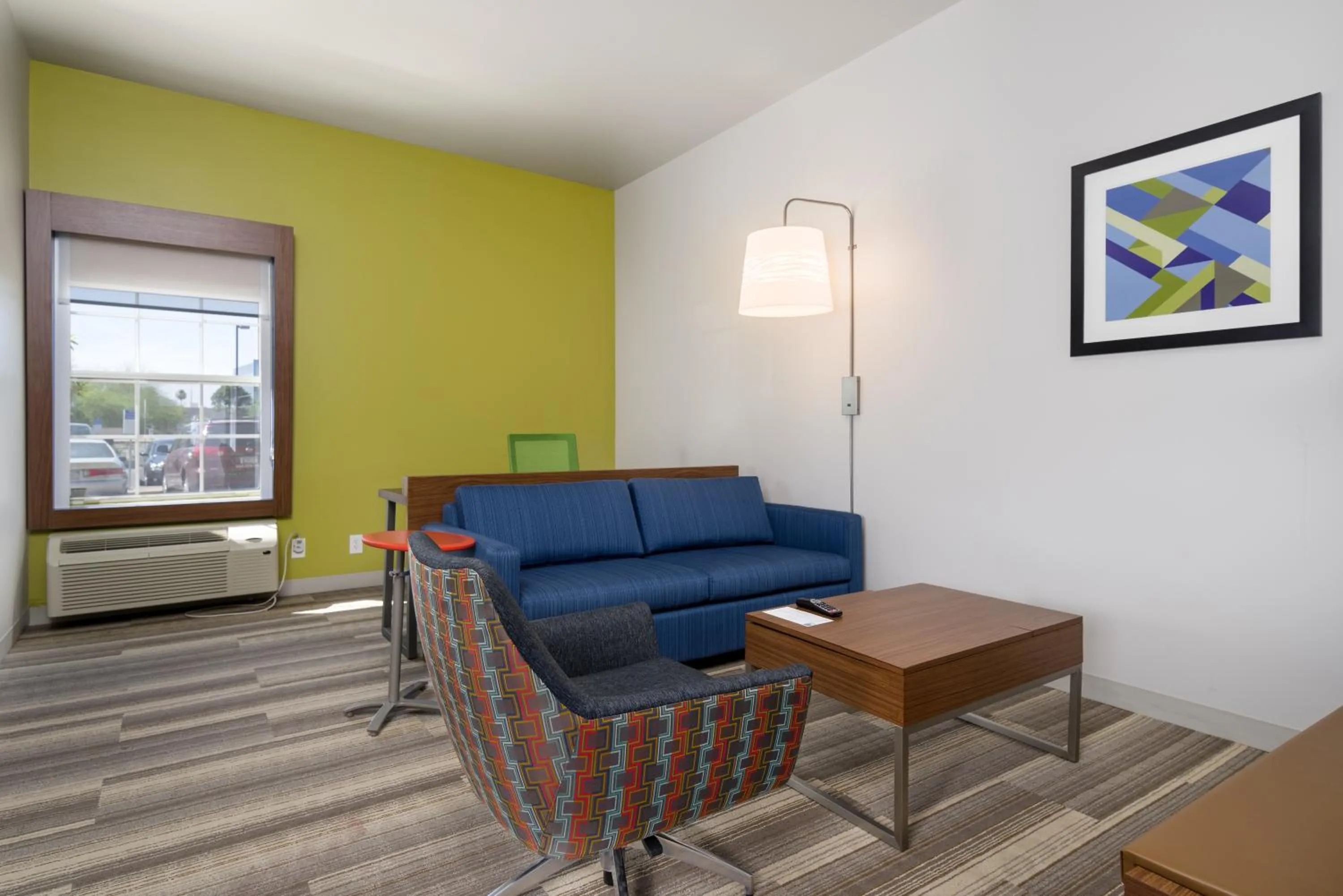 Holiday Inn Express Phoenix-Airport/University Drive by IHG