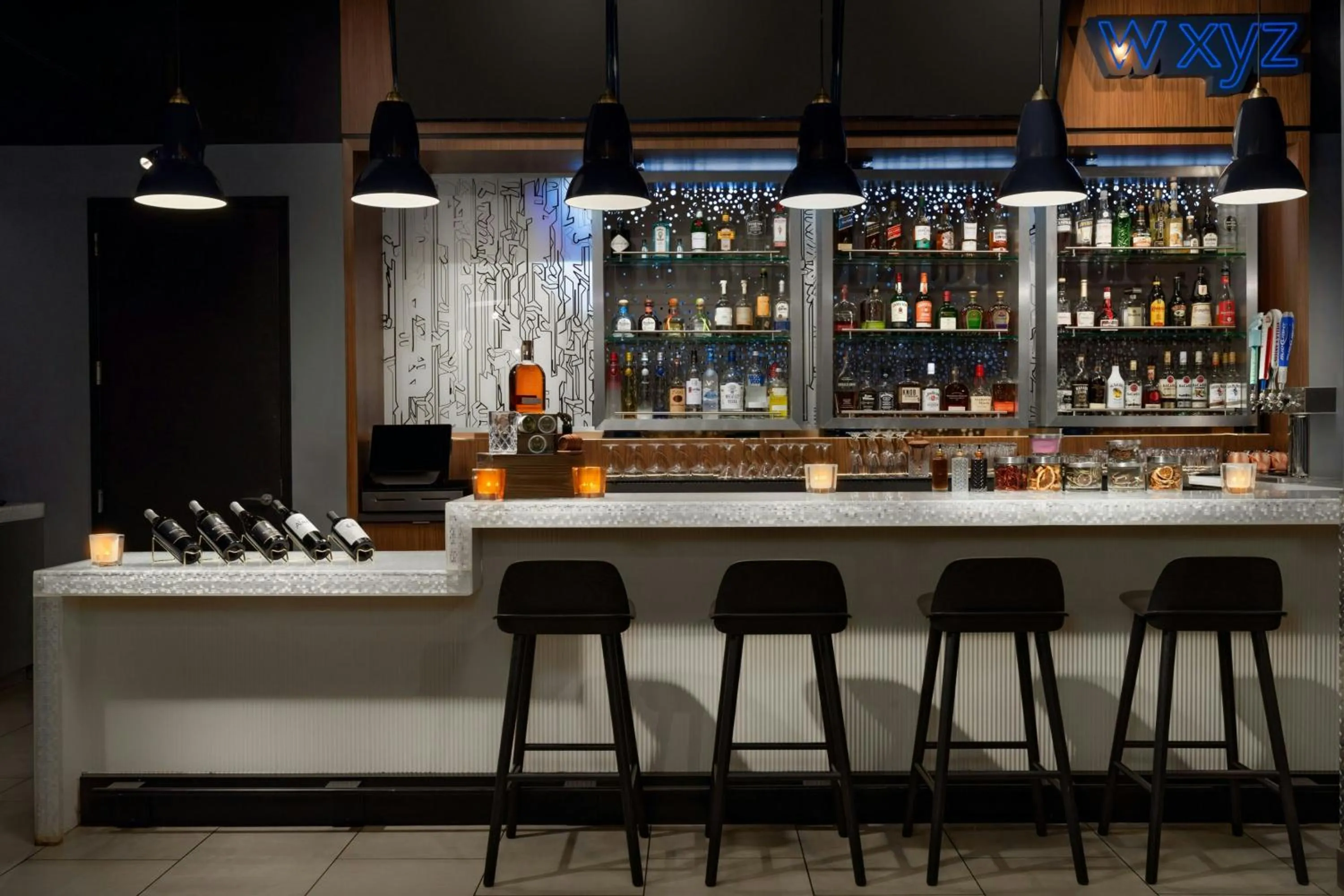 Lounge or bar in Aloft Miami Dadeland