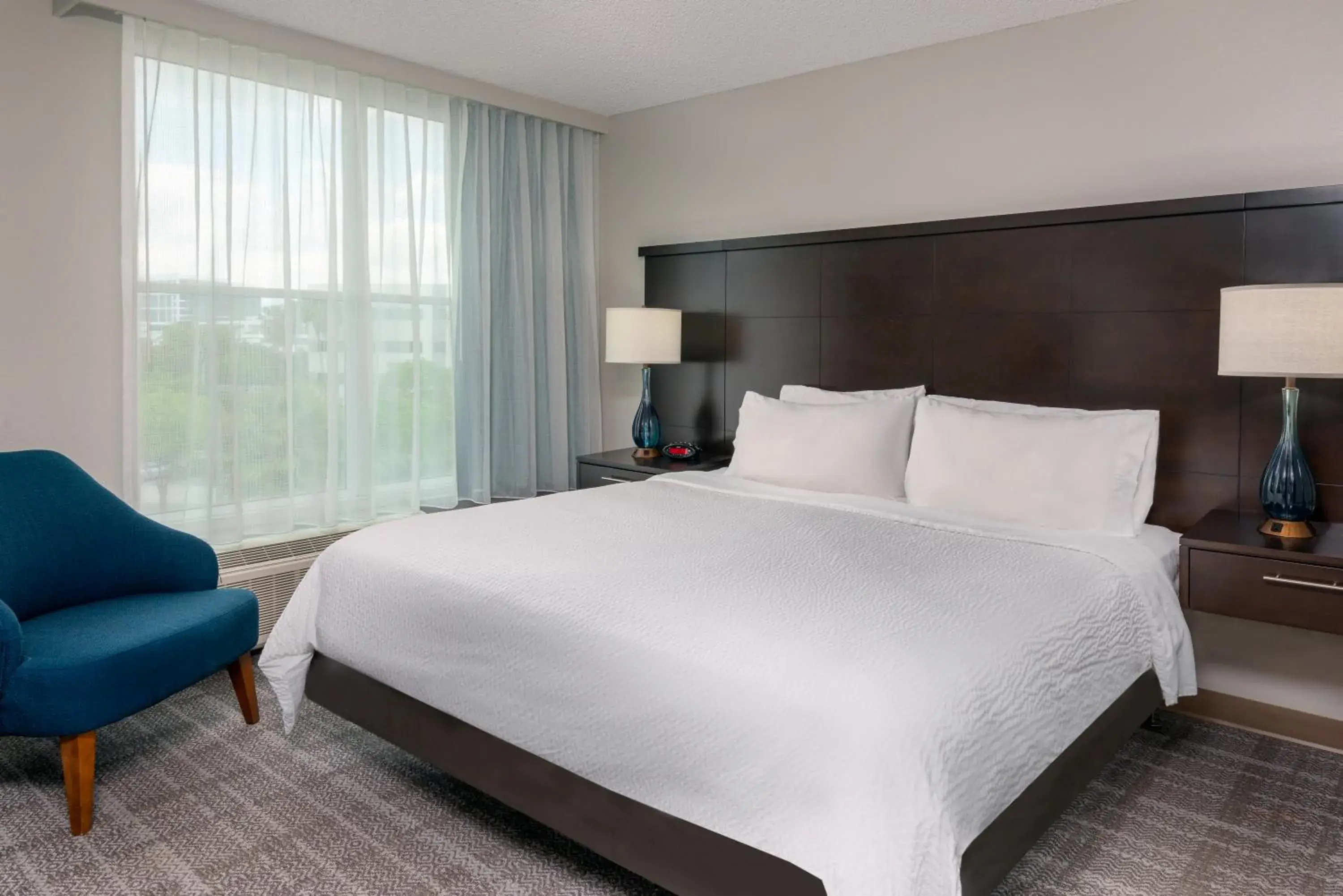 Bed in Staybridge Suites Miami Doral Area by IHG Bed in Staybridge Suites Miami Doral Area by IHG