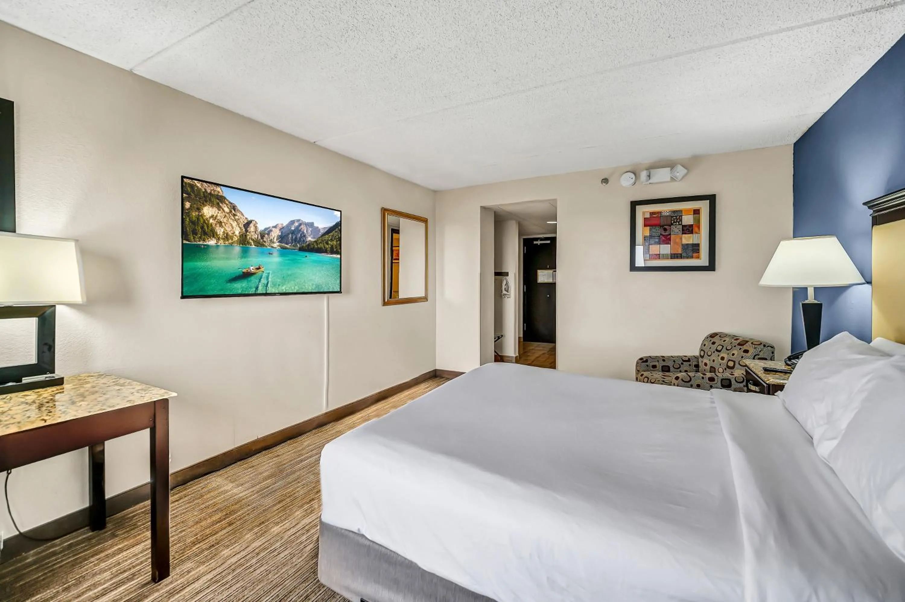 Bed in Radisson Hotel Schaumburg