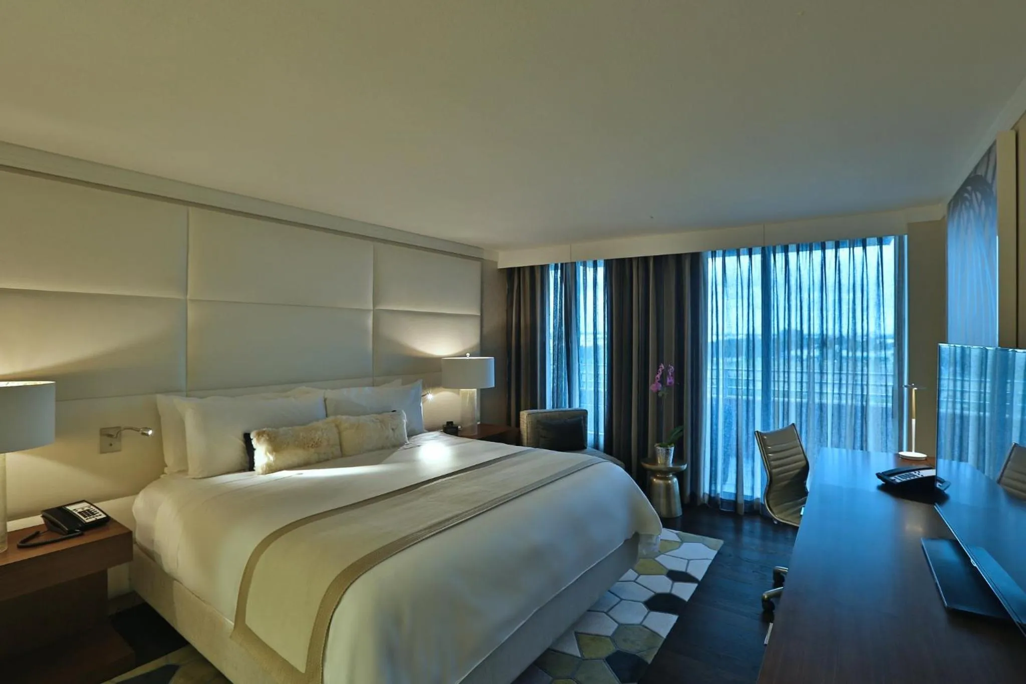 Bedroom, Bed in InterContinental At Doral Miami by IHG