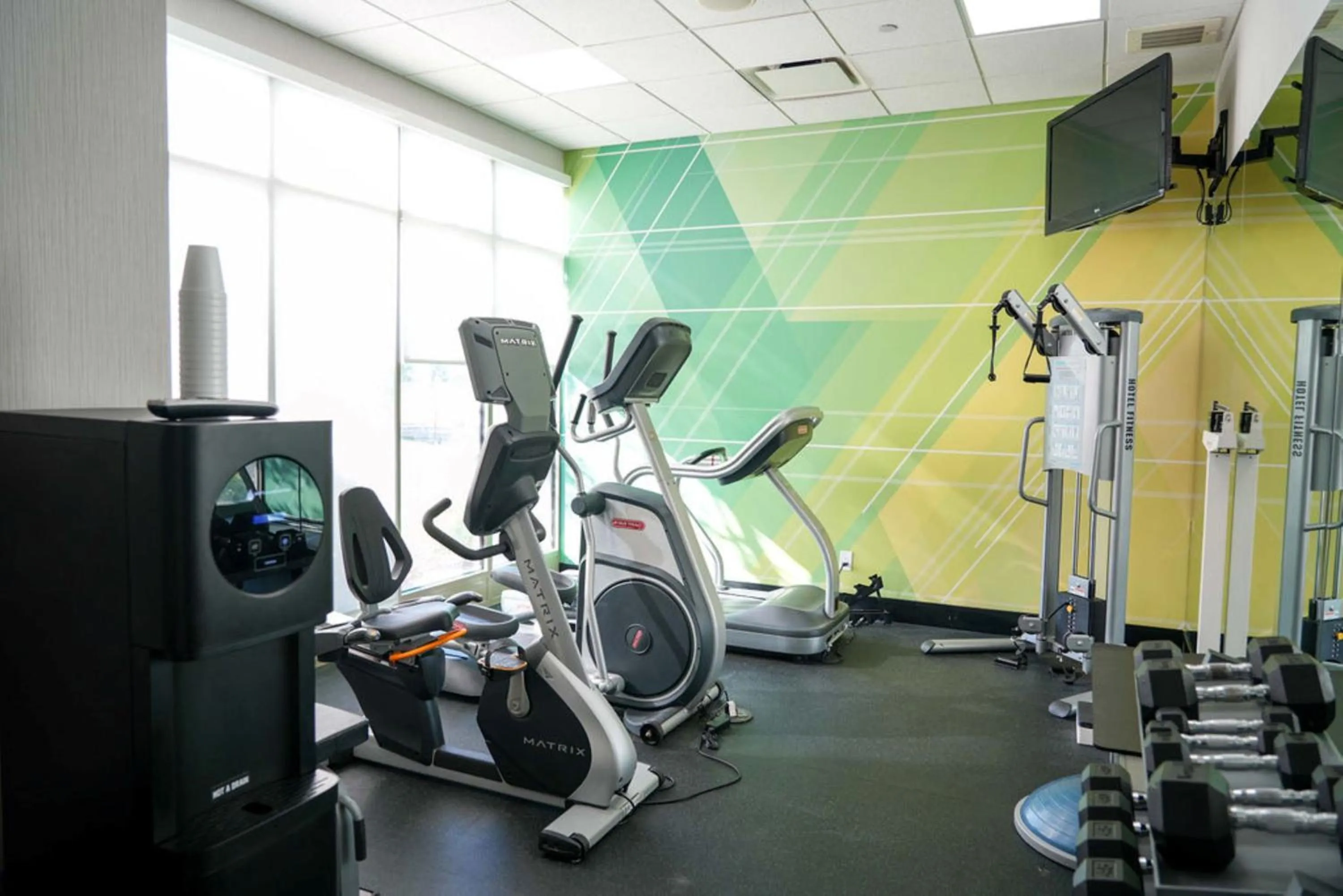 Spa and wellness centre/facilities in Holiday Inn & Suites Phoenix Airport by IHG