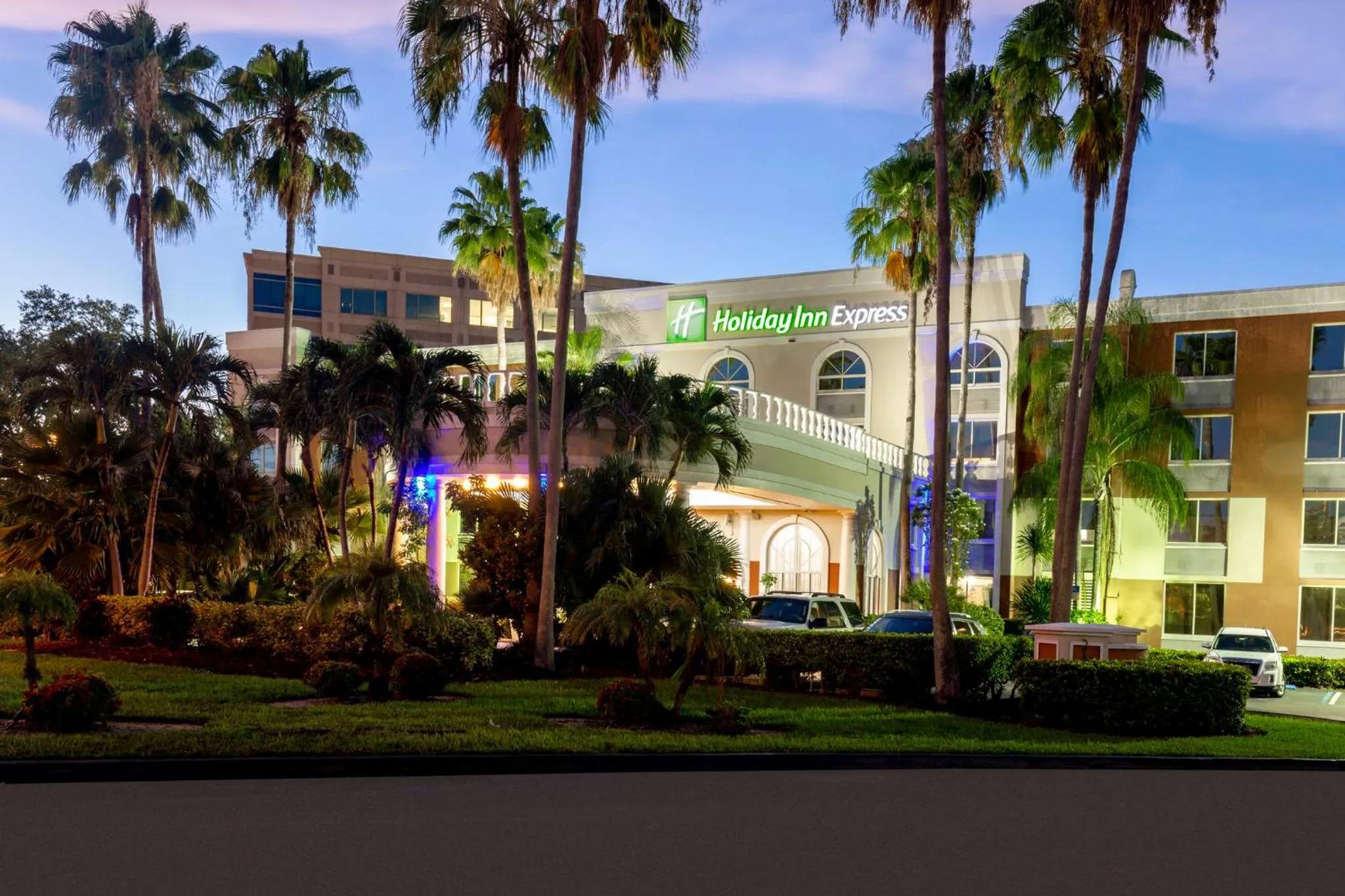 Property building in Holiday Inn Express Miami Airport Doral Area by IHG