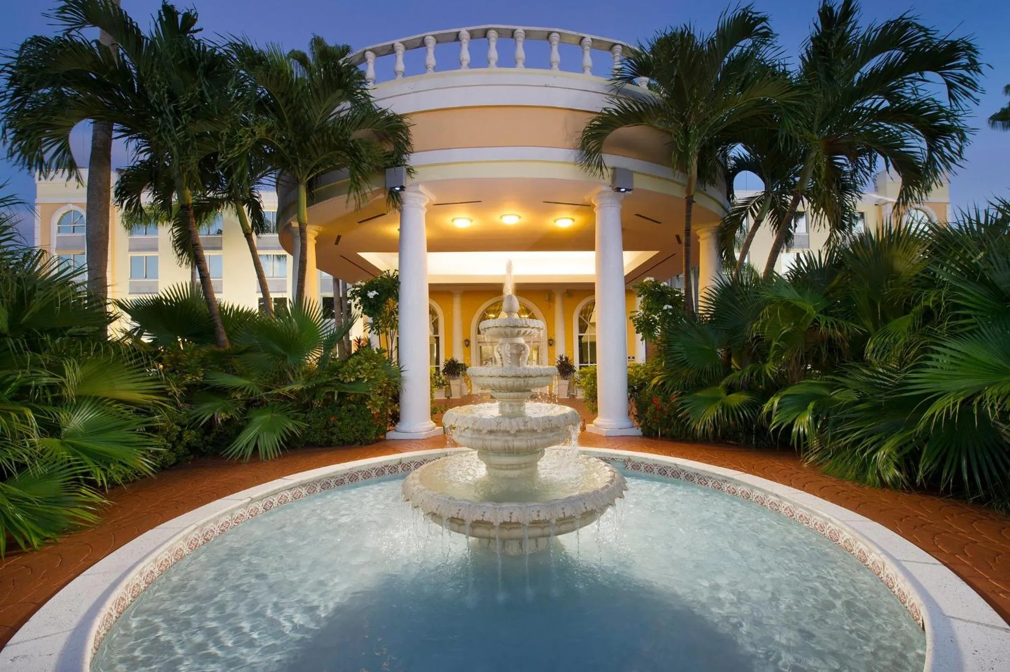 Property building in Holiday Inn Express Miami Airport Doral Area by IHG