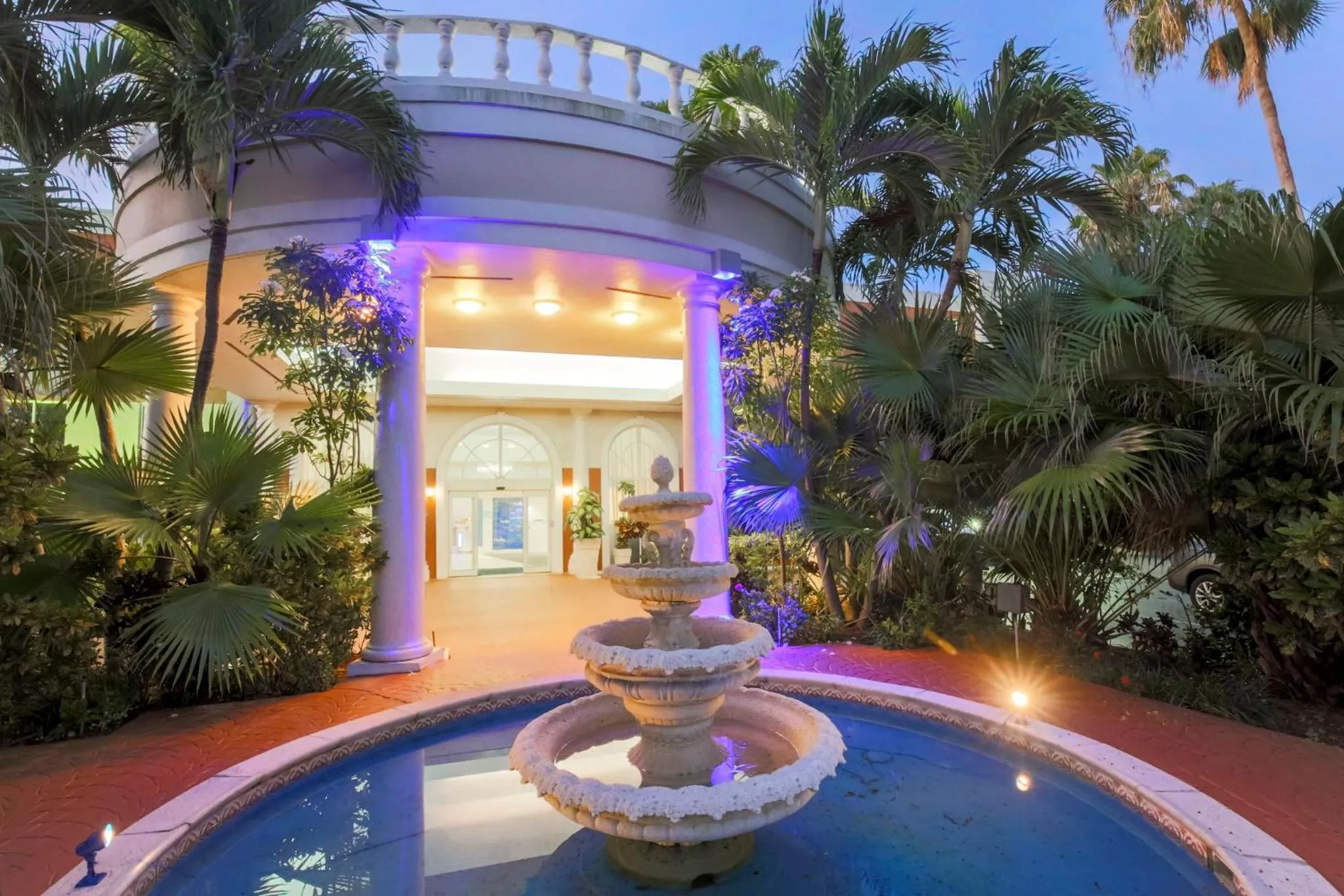 Property building in Holiday Inn Express Miami Airport Doral Area by IHG