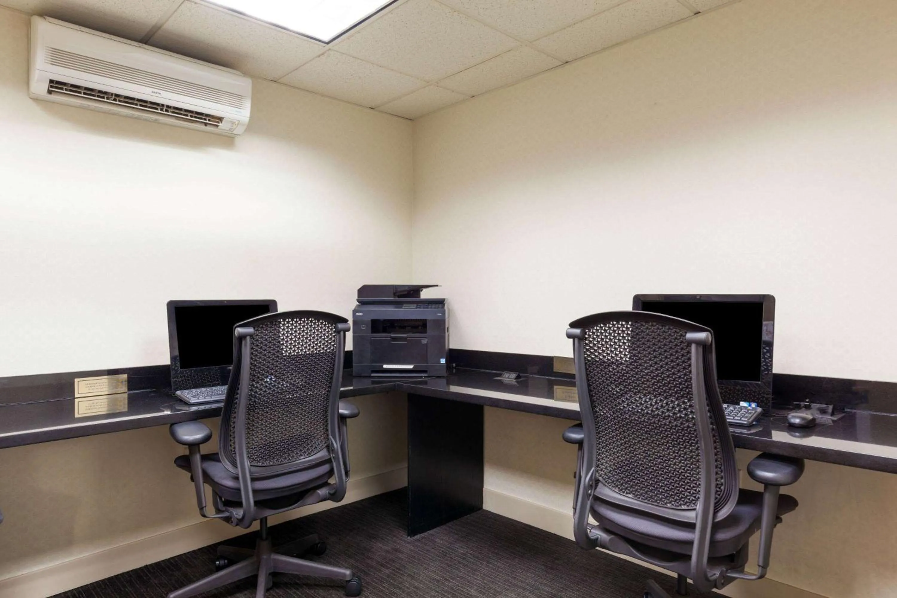 Business facilities in Wyndham Boston Beacon Hill