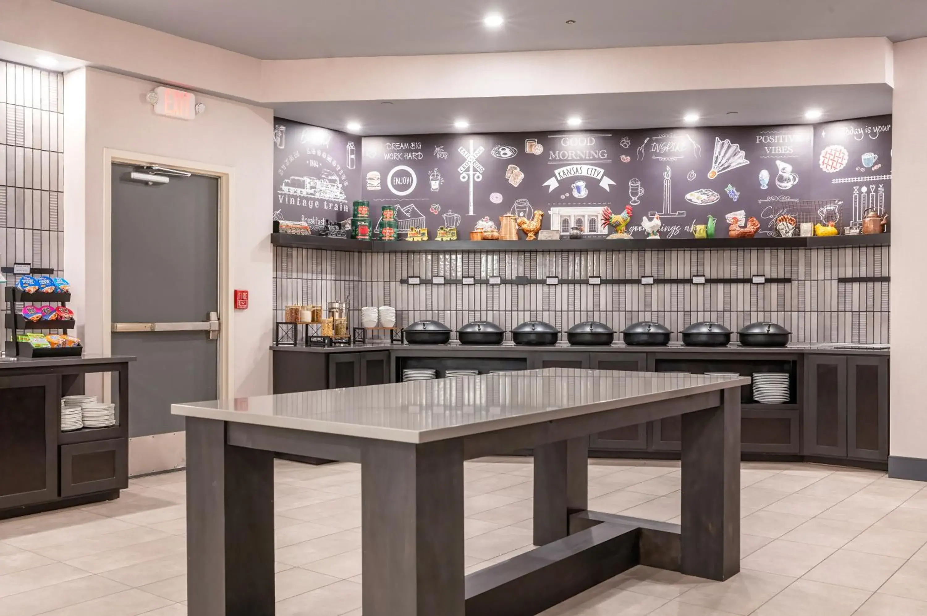 Restaurant/places to eat in Crowne Plaza Kansas City Downtown by IHG Restaurant/places to eat in Crowne Plaza Kansas City Downtown by IHG