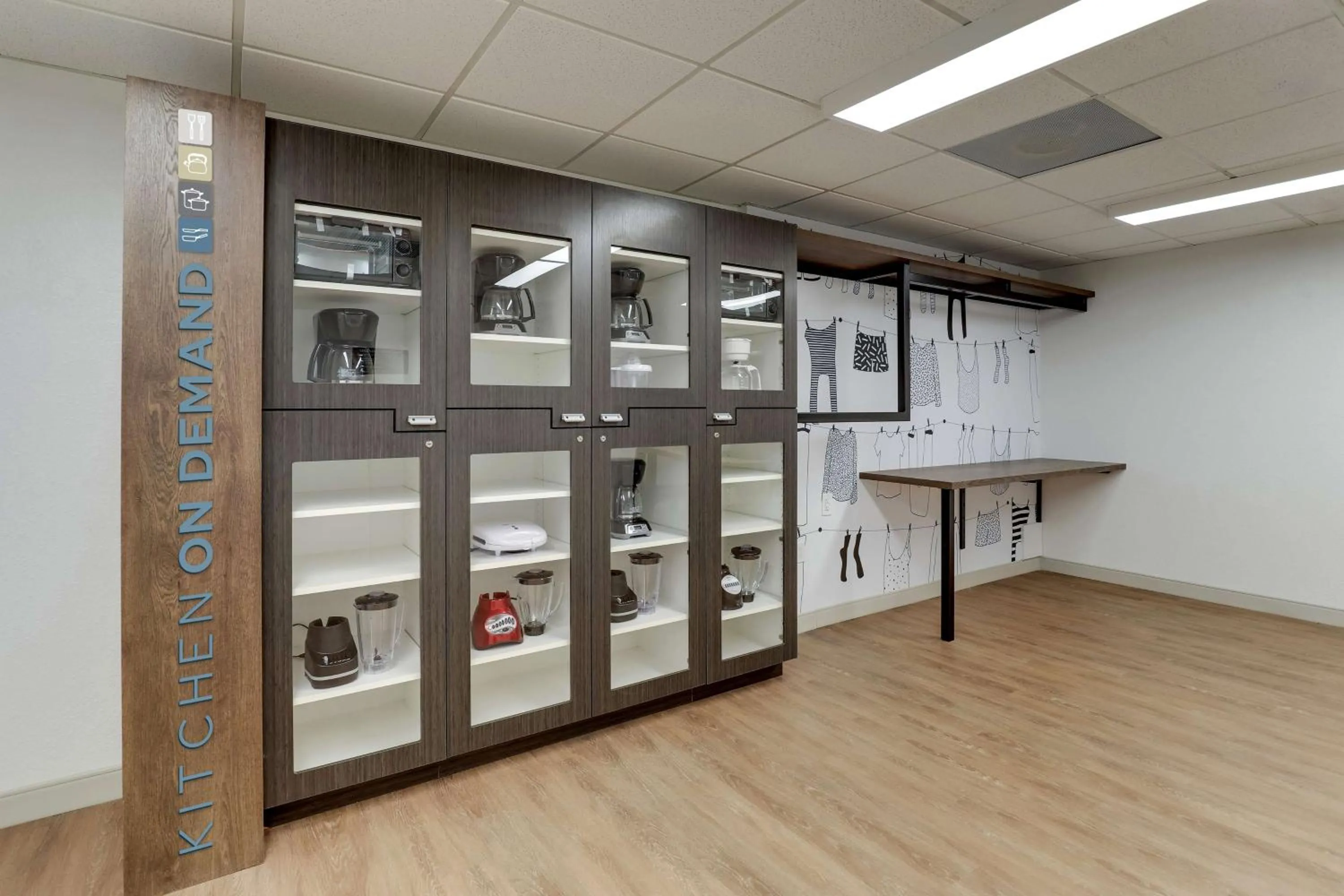 Property building in Sonesta Simply Suites Miami Airport Doral