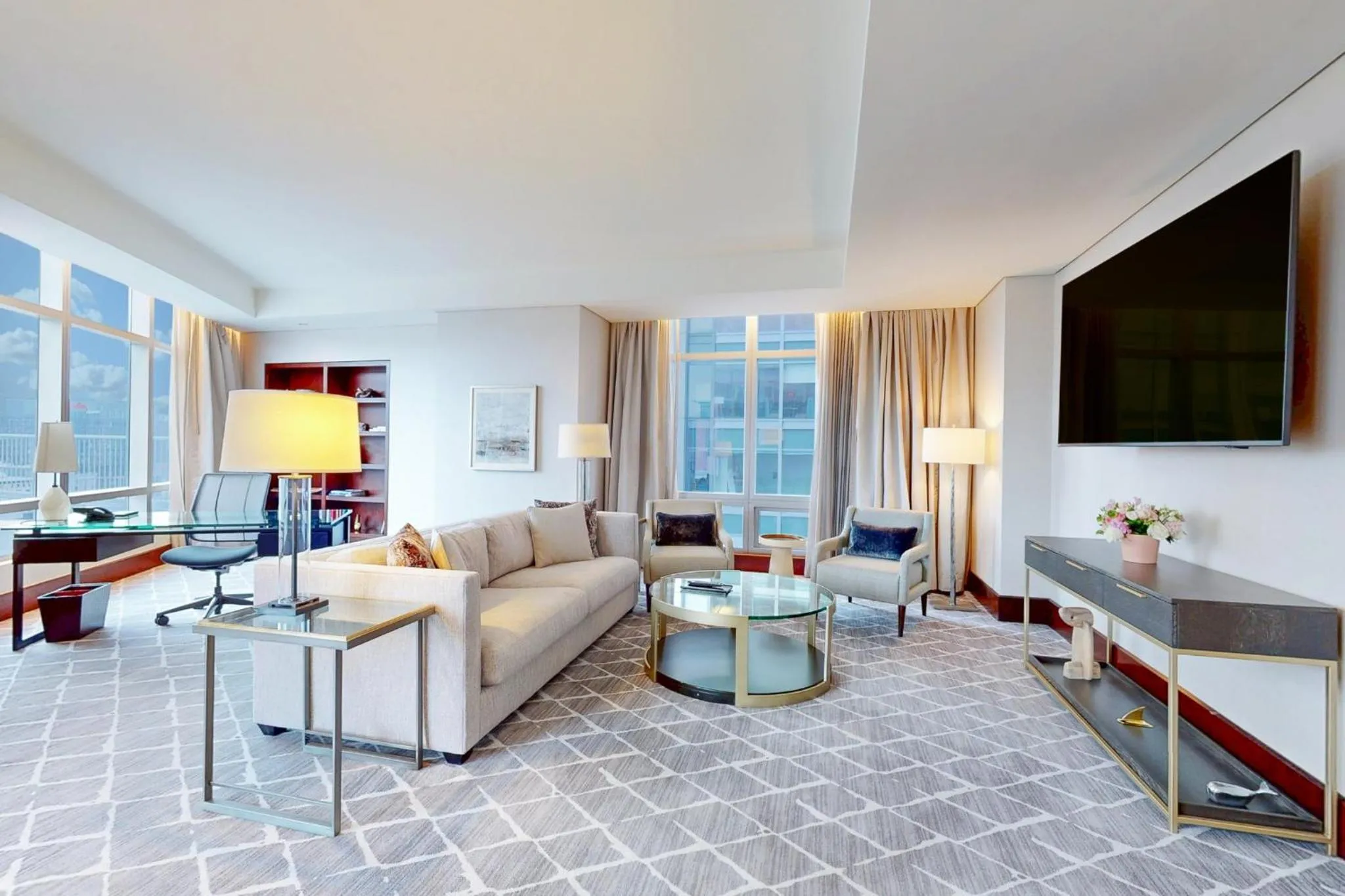 Photo of the whole room in InterContinental Boston by IHG