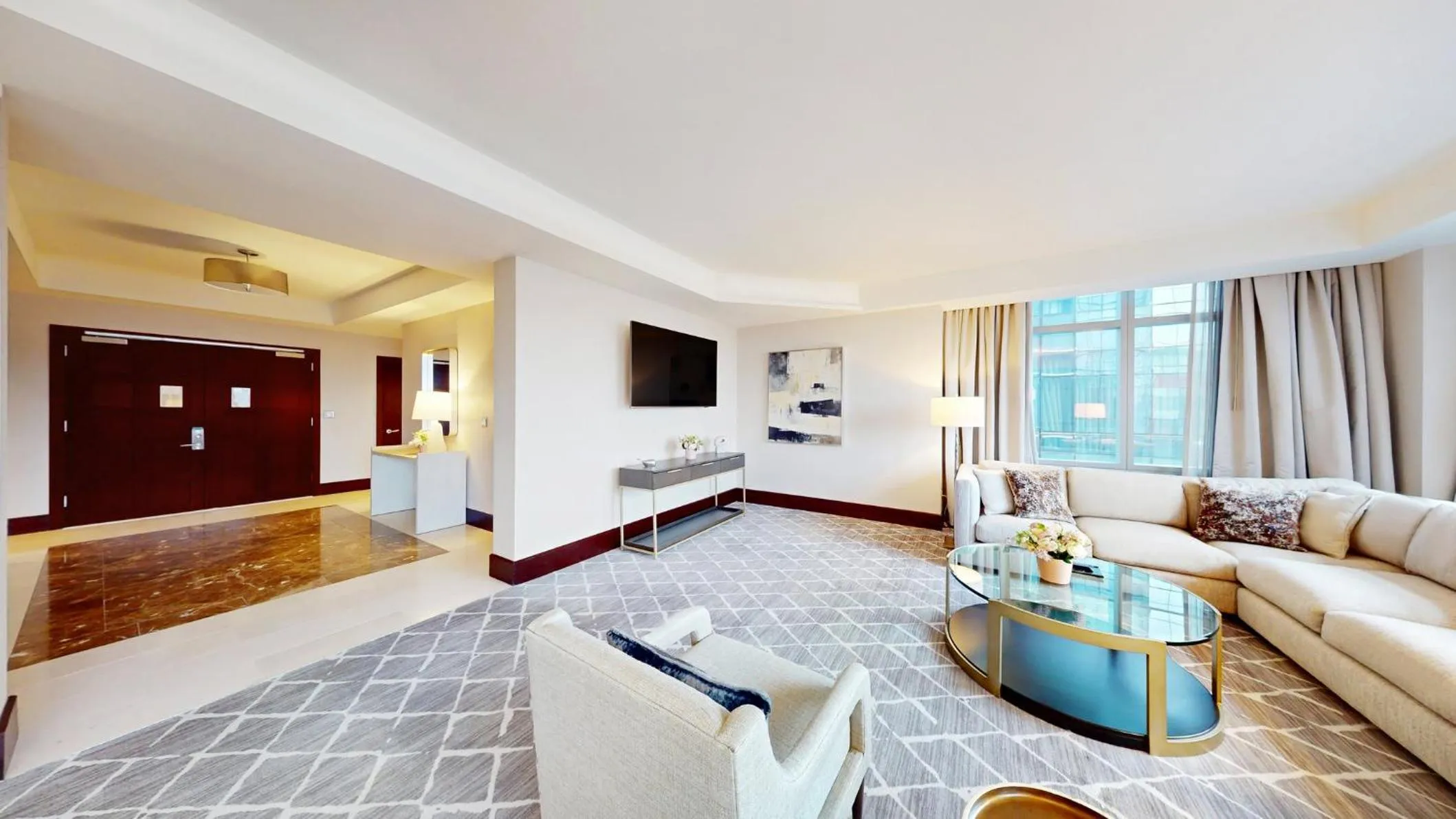 Photo of the whole room, Bed in InterContinental Boston by IHG