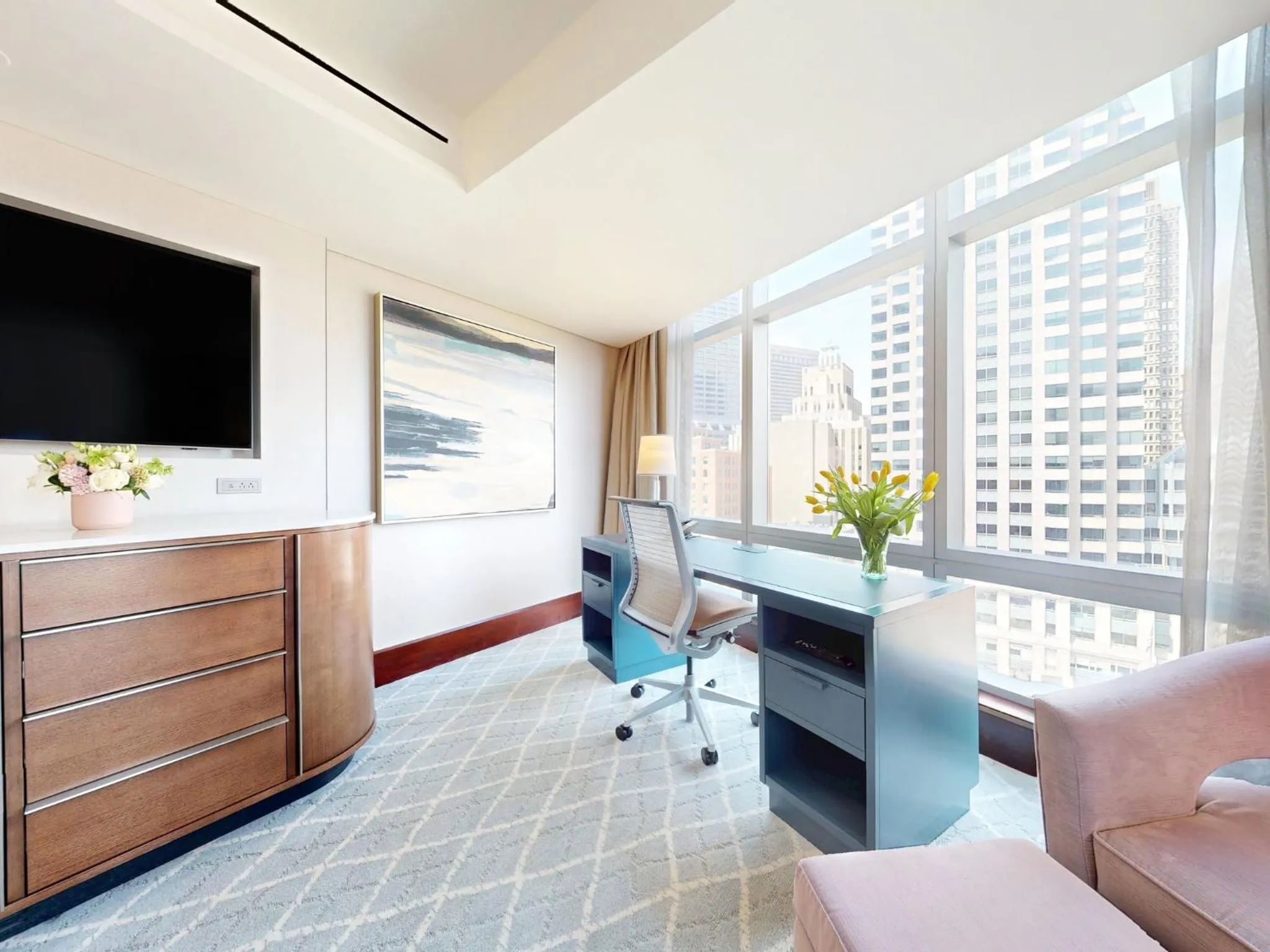 Photo of the whole room in InterContinental Boston by IHG