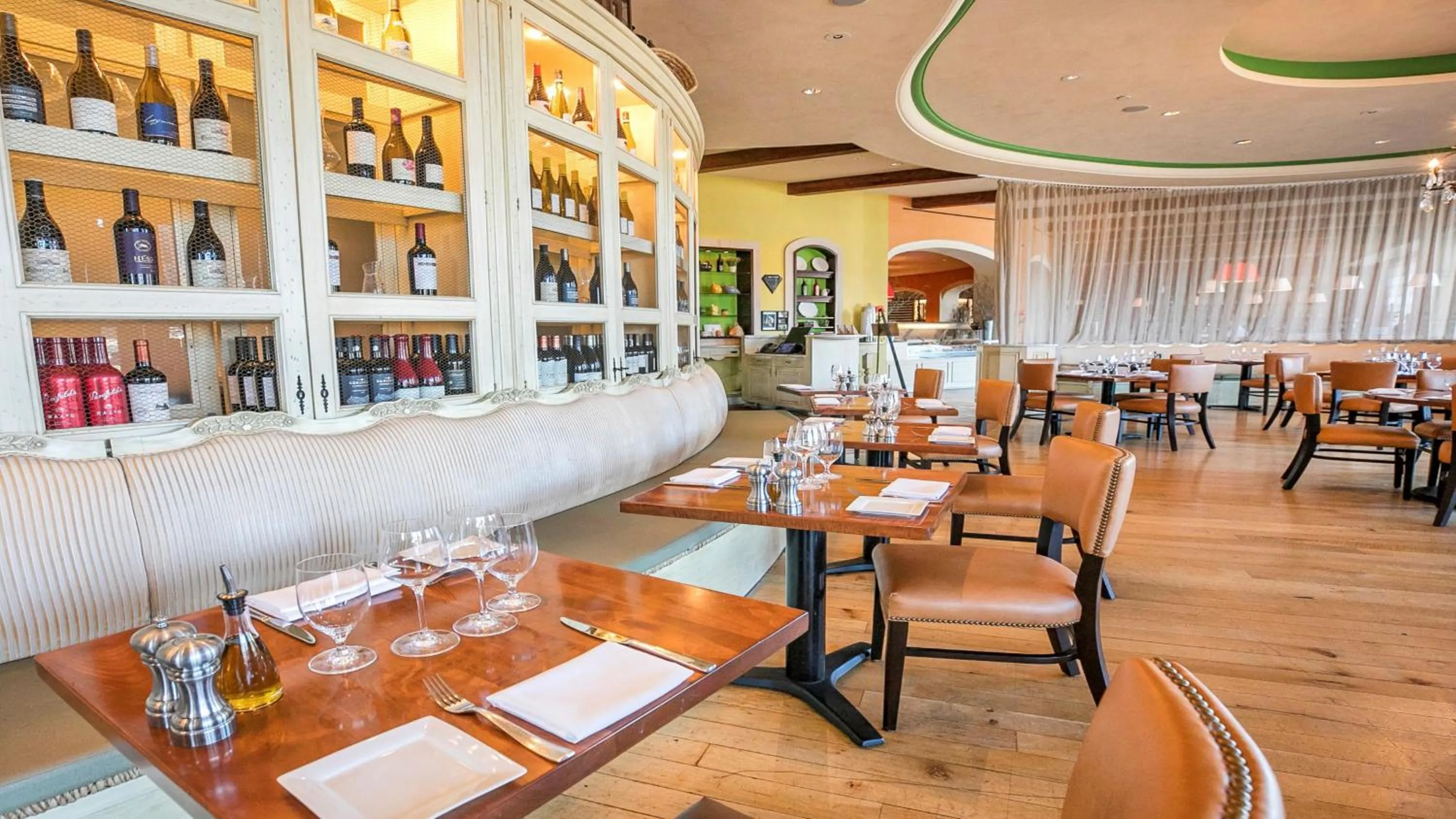 Restaurant/places to eat in InterContinental Boston by IHG