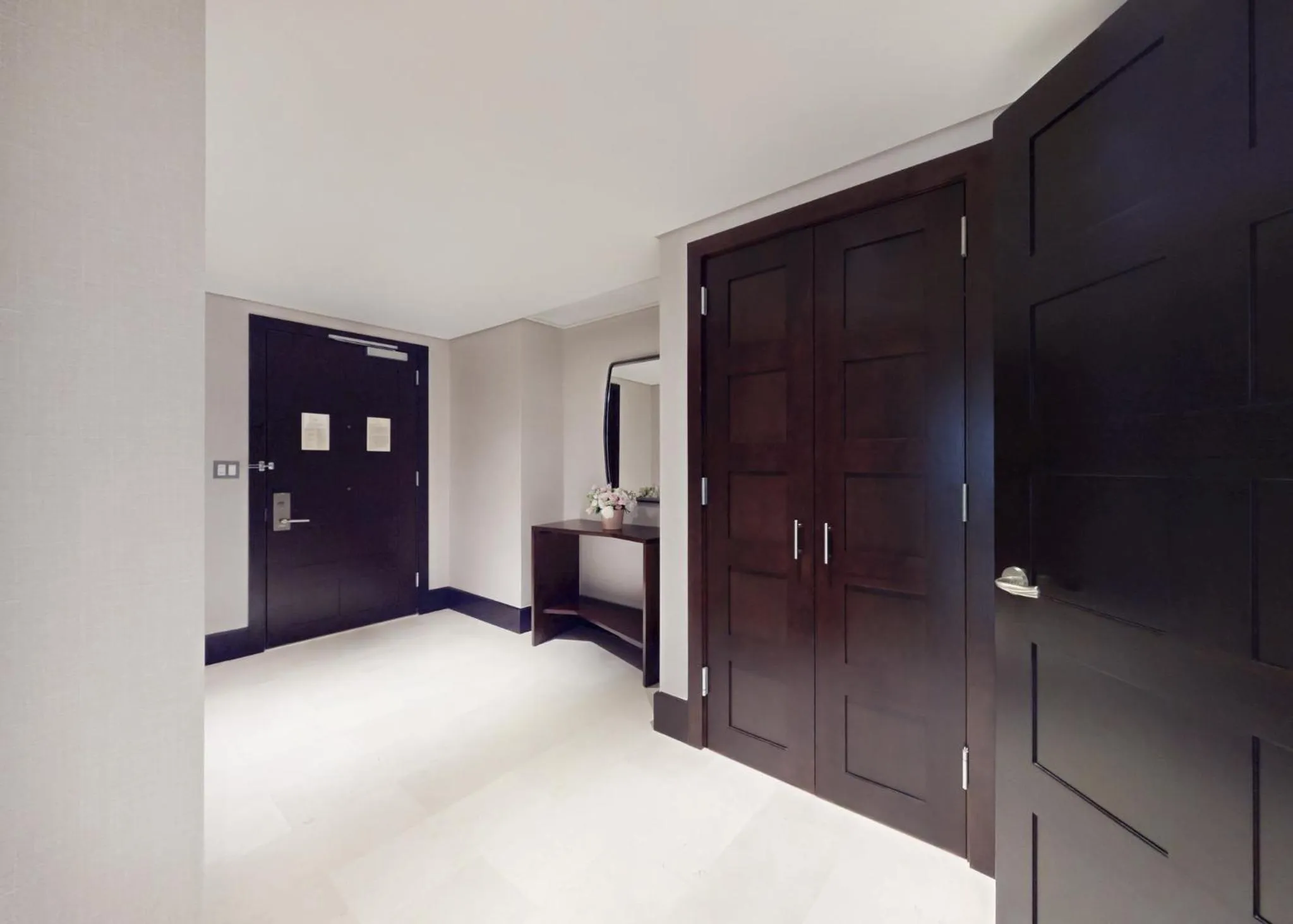 Photo of the whole room, Bed in InterContinental Boston by IHG