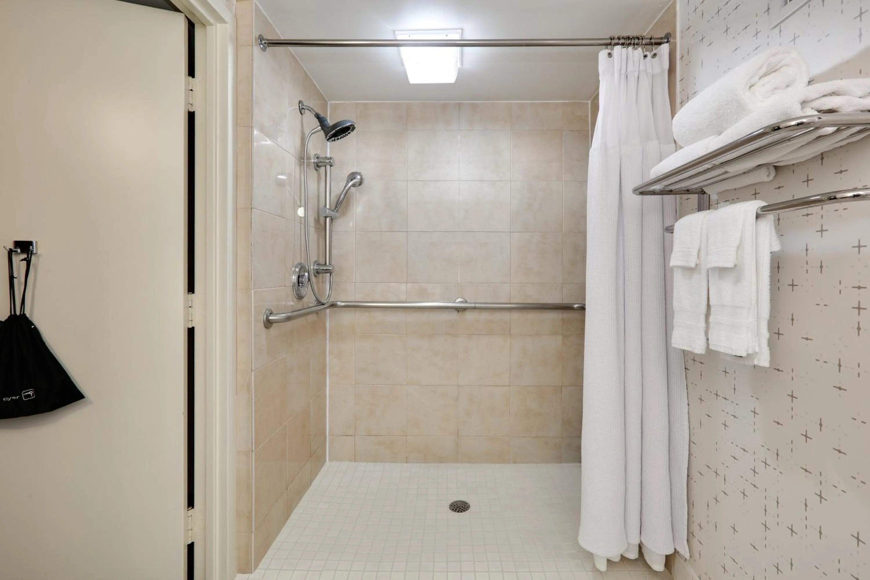 Bathroom in Crowne Plaza Dallas Downtown by IHG