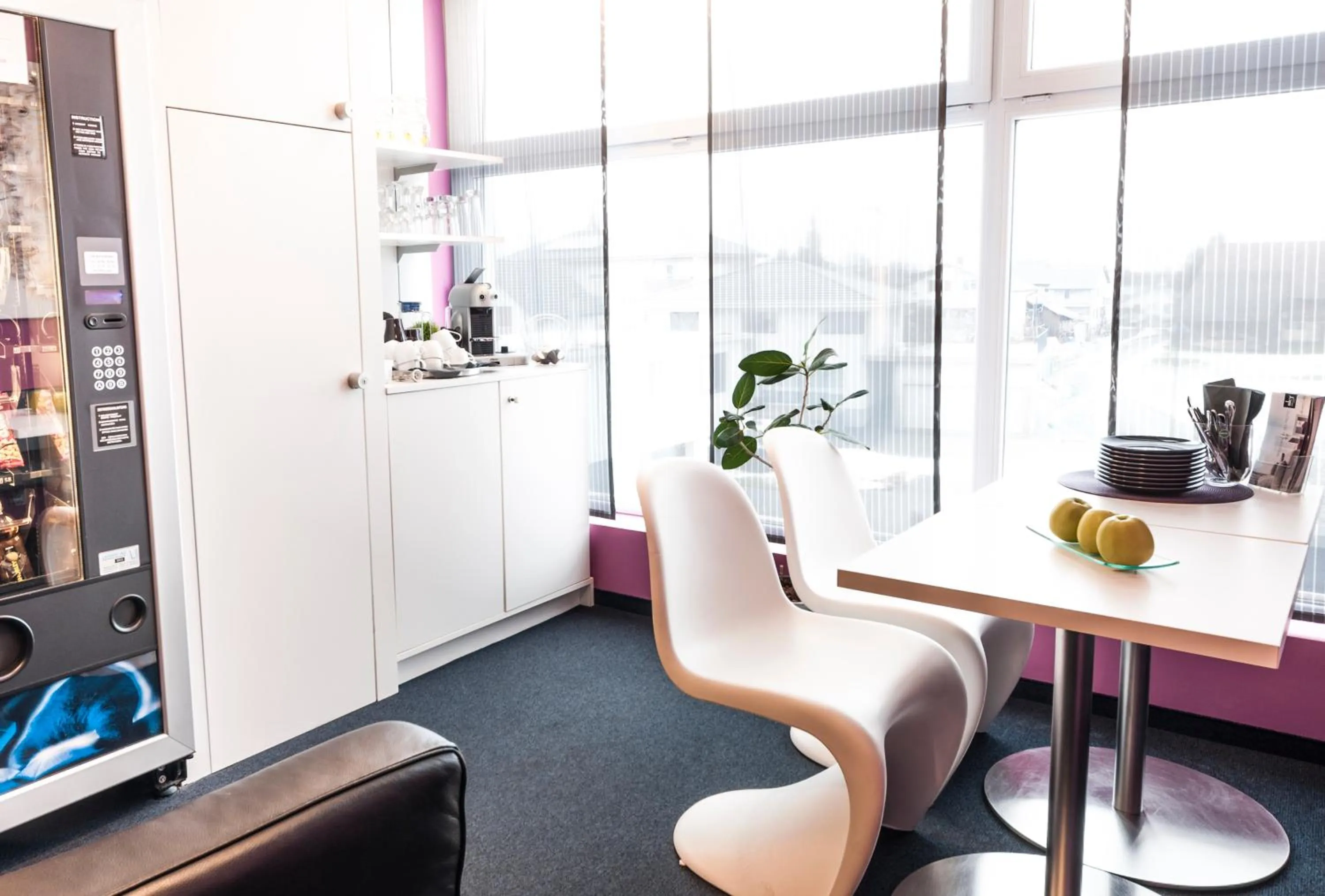 Communal lounge/ TV room in Sky Design Motel