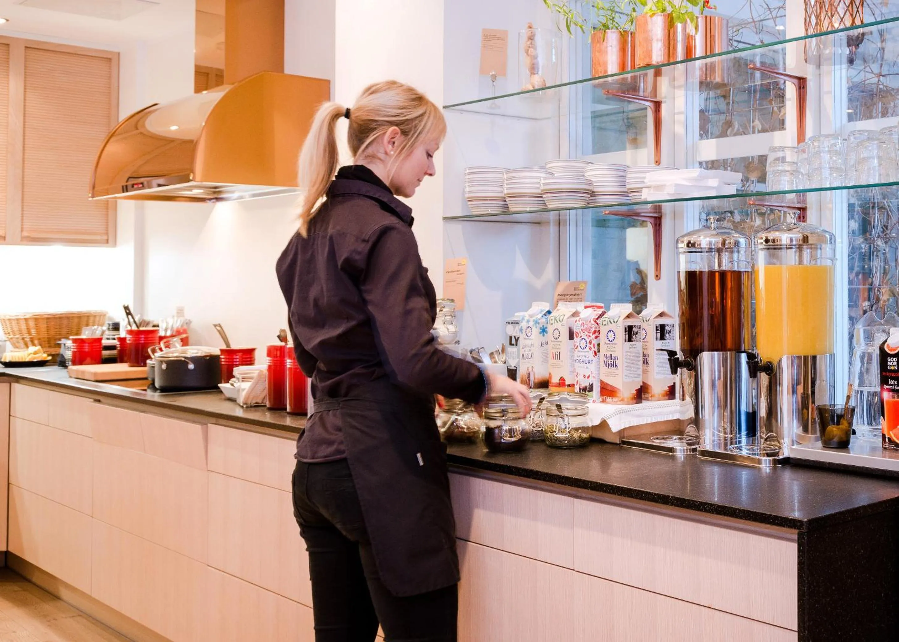 Buffet breakfast in Hotell Stadsparken