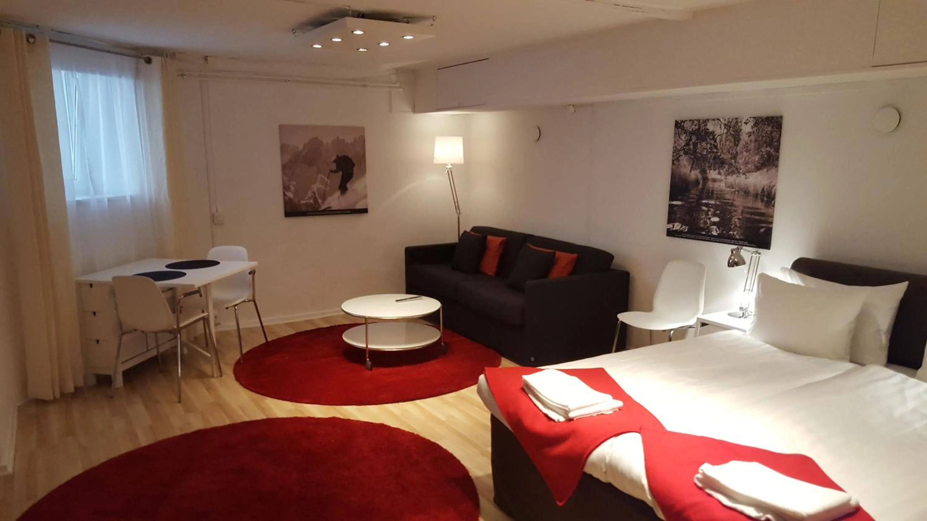 Photo of the whole room, Bed in Hotell Stadsparken