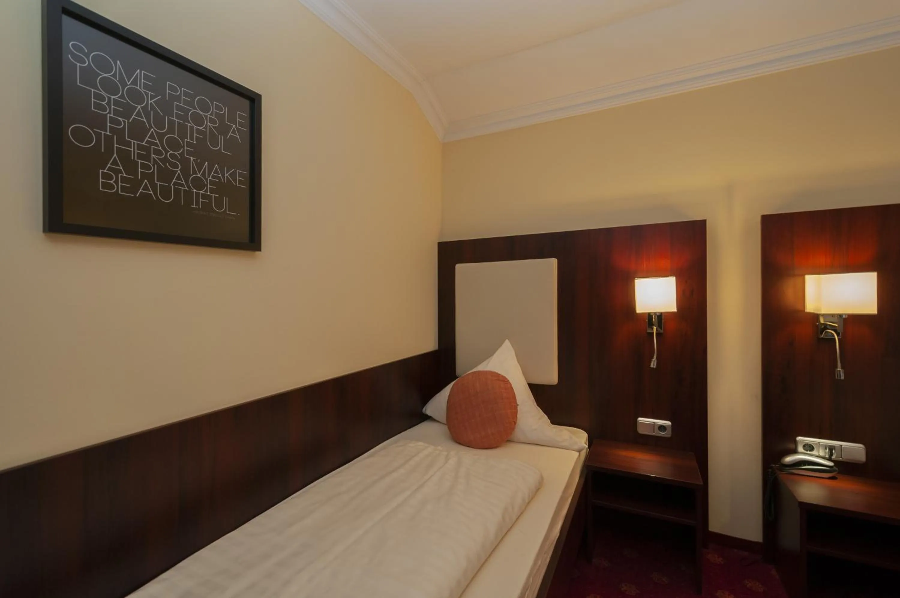 Photo of the whole room, Bed in Hotel Grüne Tanne