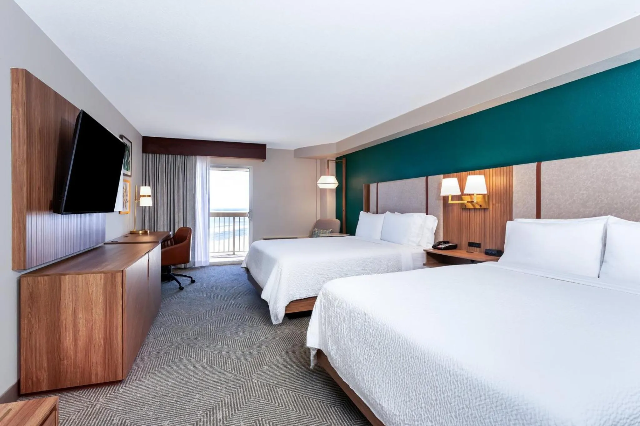 Photo of the whole room, Bed in Holiday Inn Hotel & Suites Daytona Beach On The Ocean by IHG