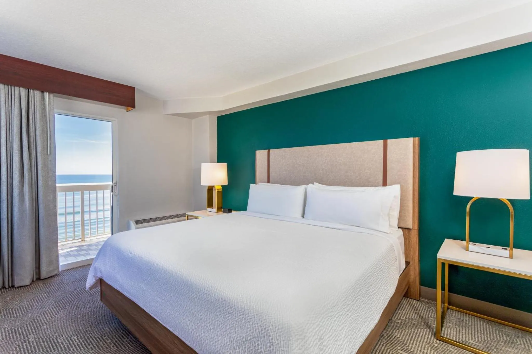 Photo of the whole room, Bed in Holiday Inn Hotel & Suites Daytona Beach On The Ocean by IHG