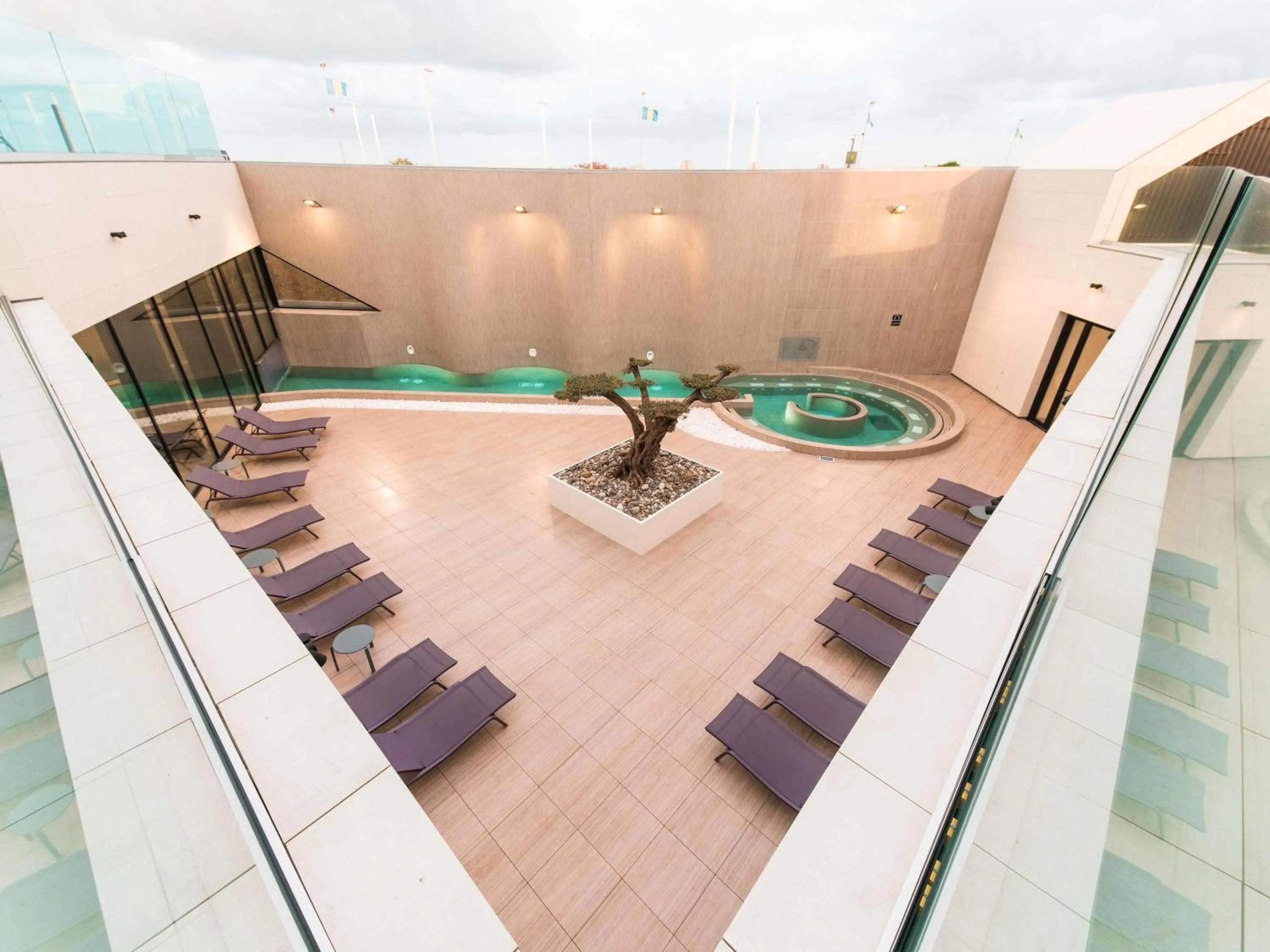 Spa and wellness centre/facilities in ibis styles La Rochelle Thalasso Chatelaillon